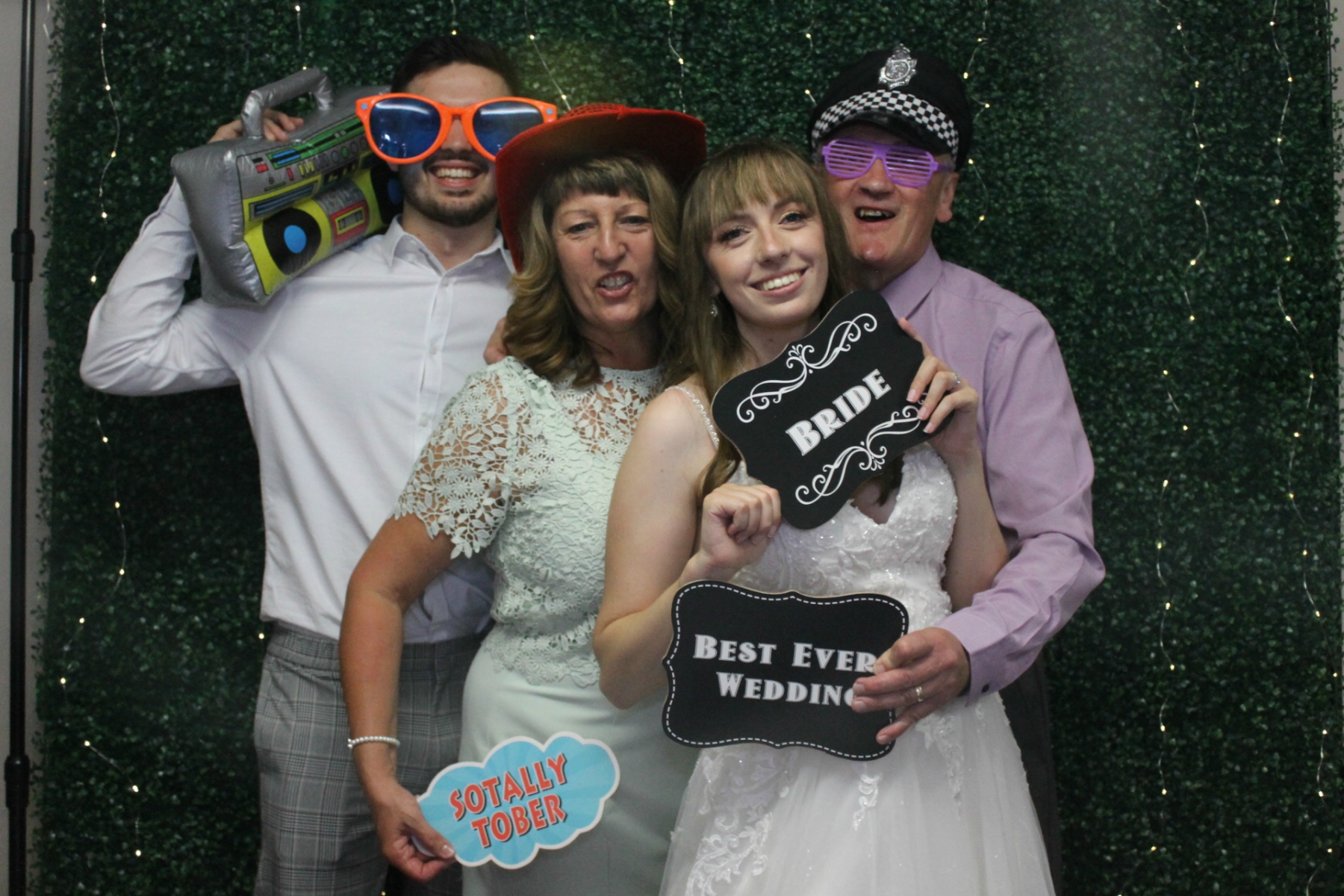 Courtney & Pete's Wedding Celebration | View more photos from the event at gallery.funbooth.uk.com/u/FunboothLTD1/Courtney-Petes-Wedding-Celebration