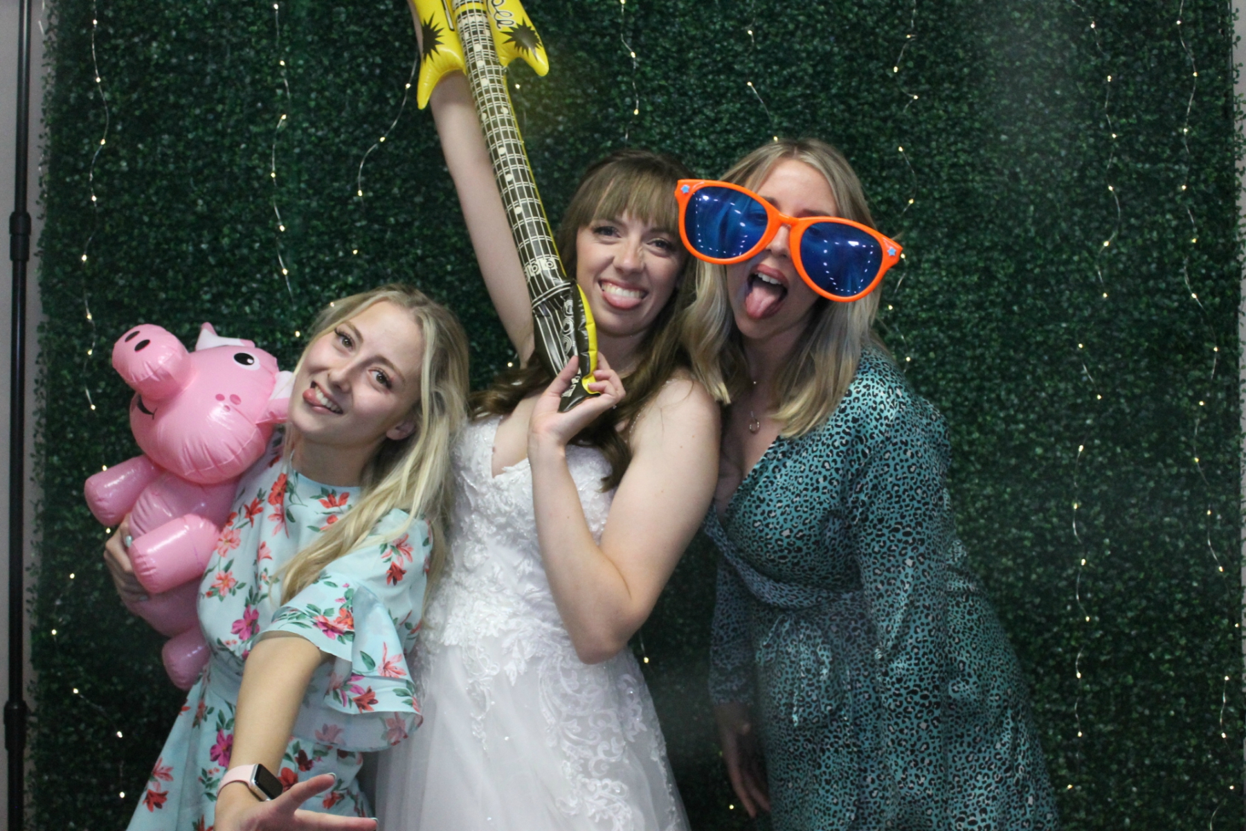 Courtney & Pete's Wedding Celebration | View more photos from the event at gallery.funbooth.uk.com/u/FunboothLTD1/Courtney-Petes-Wedding-Celebration