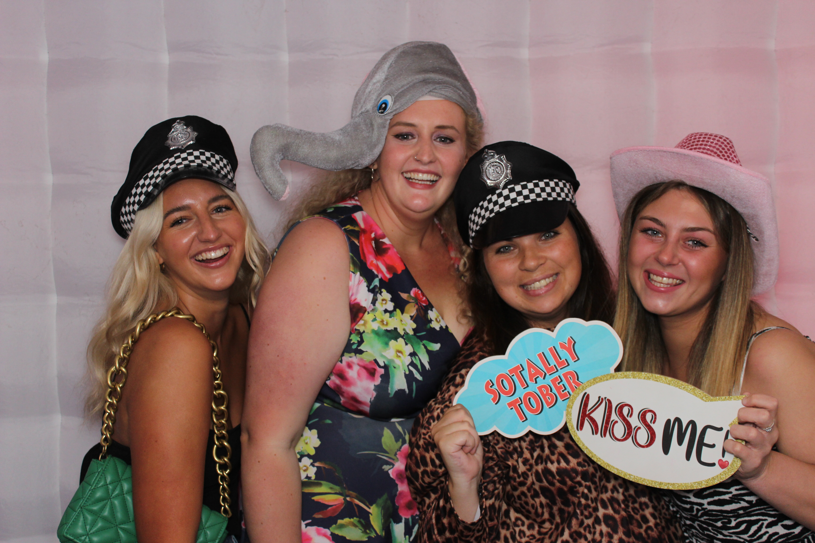 Grad Ball 2021 | View more photos from the event at gallery.funbooth.uk.com/u/FunboothLTD1/Grad-Ball-2021