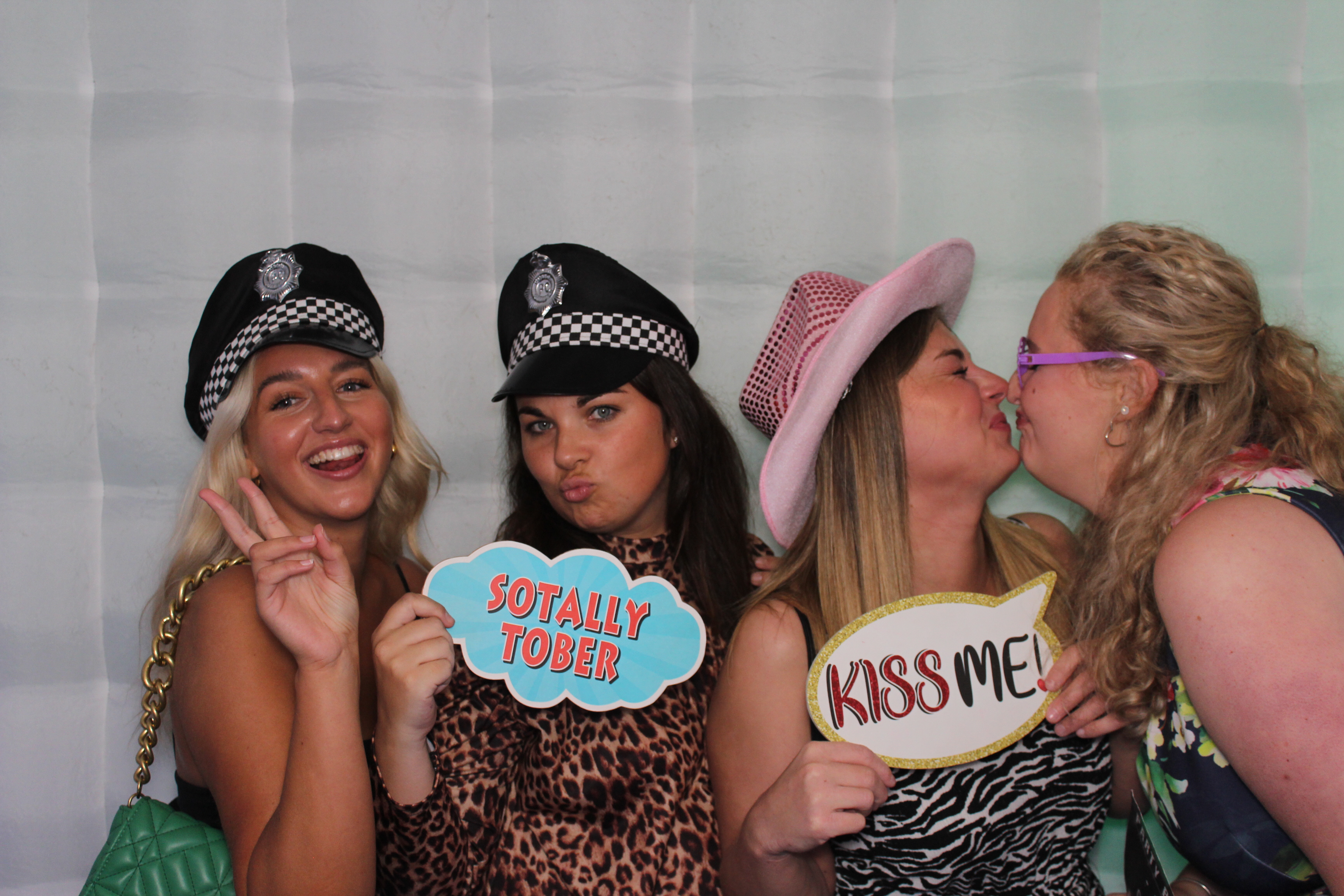 Grad Ball 2021 | View more photos from the event at gallery.funbooth.uk.com/u/FunboothLTD1/Grad-Ball-2021