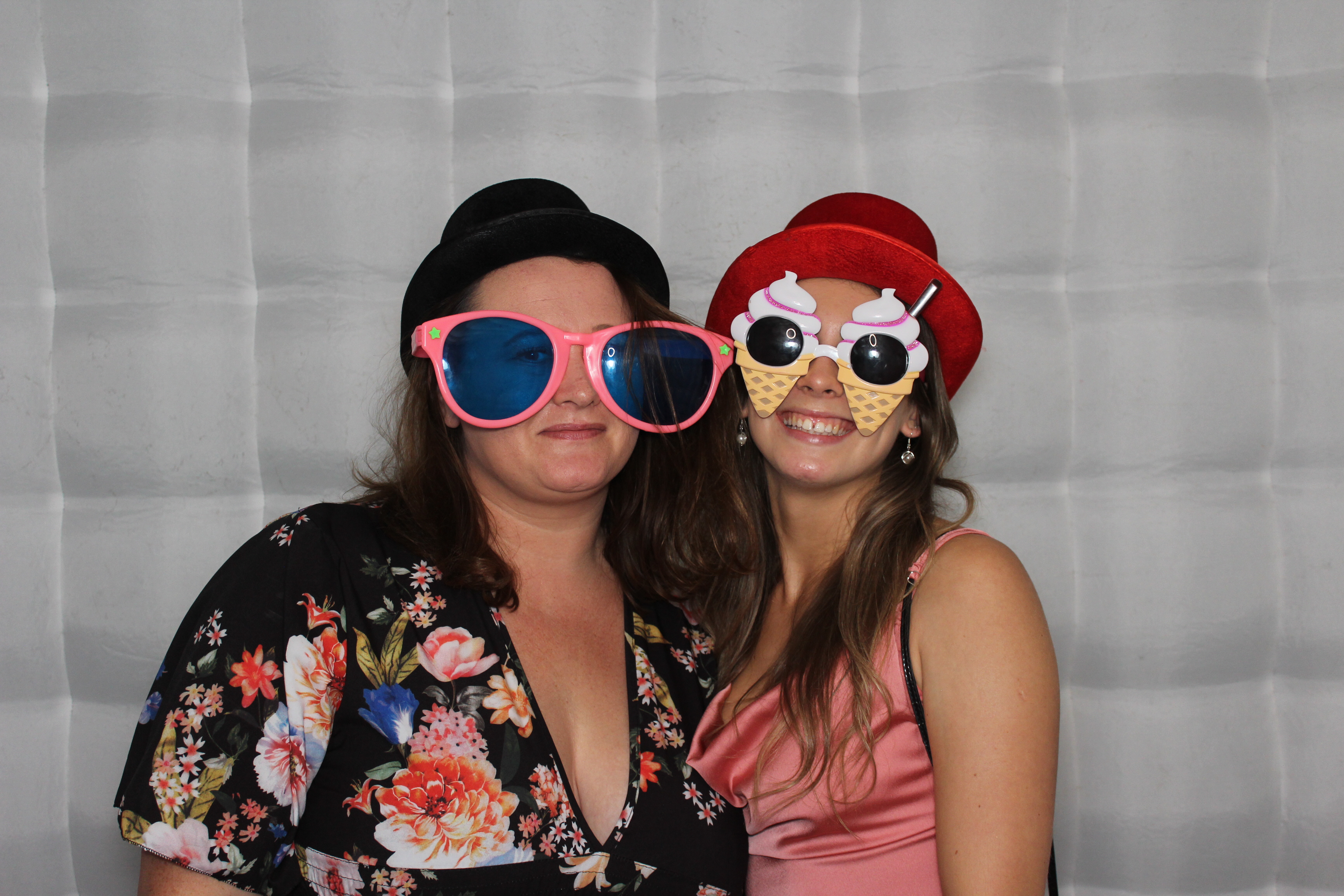 Grad Ball 2021 | View more photos from the event at gallery.funbooth.uk.com/u/FunboothLTD1/Grad-Ball-2021