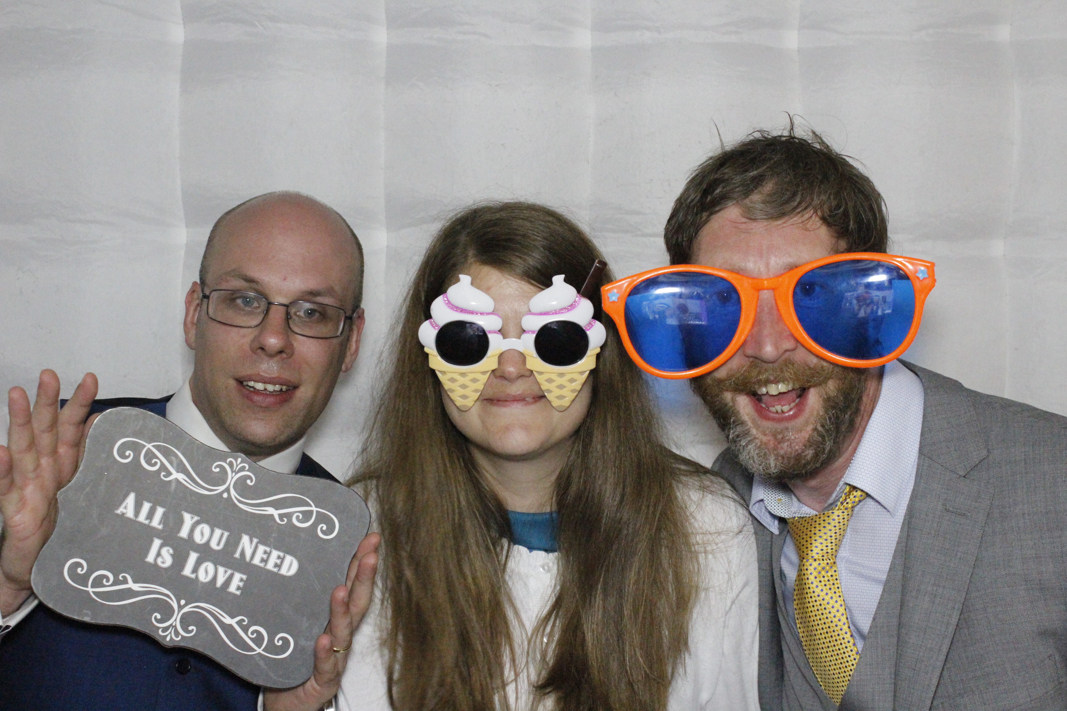 Hannah & Darren  | View more photos from the event at gallery.funbooth.uk.com/u/FunboothLTD1/Hannah-Darren