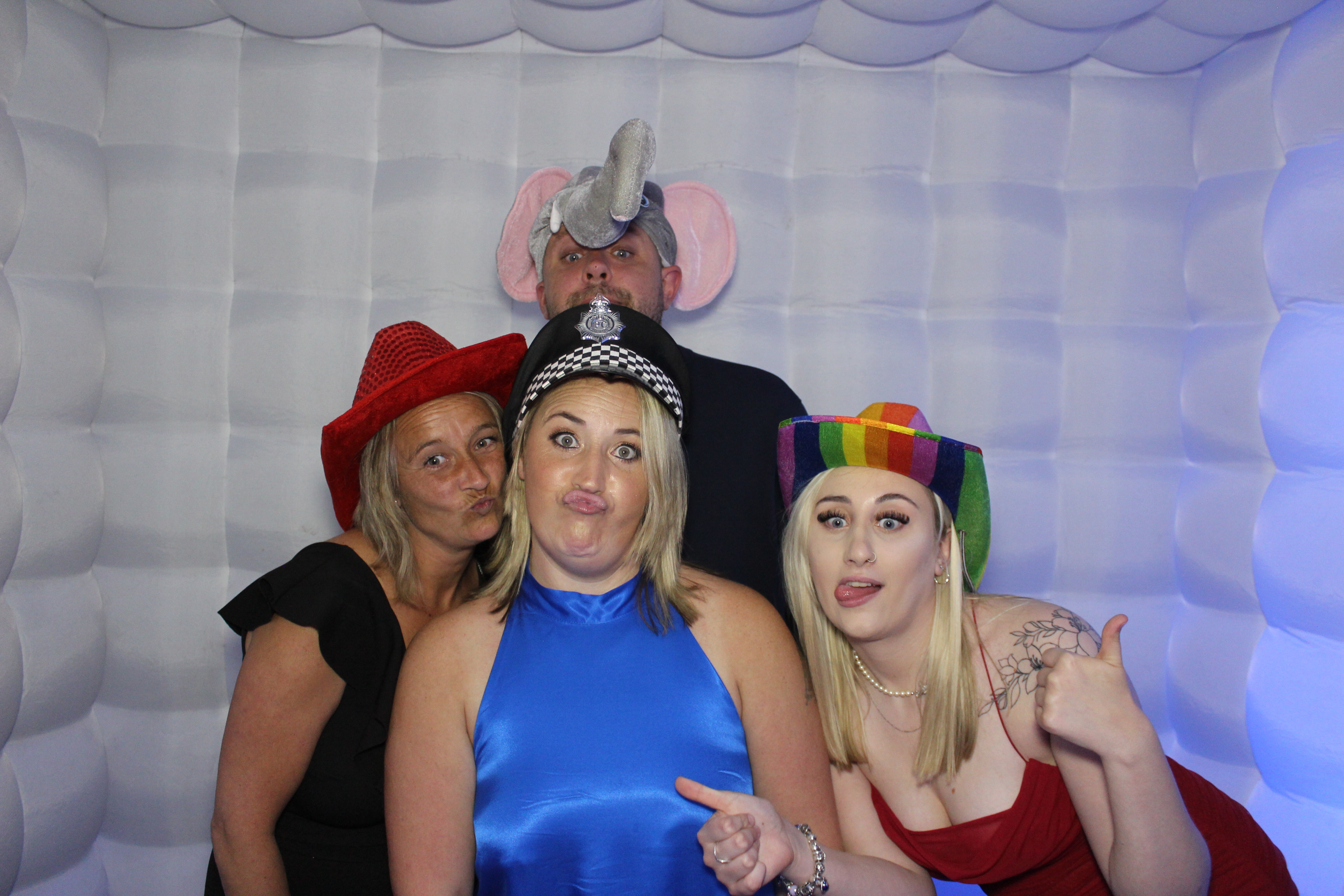 Lou's 40th Birthday | View more photos from the event at gallery.funbooth.uk.com/u/FunboothLTD1/Lous-40th-Birthday