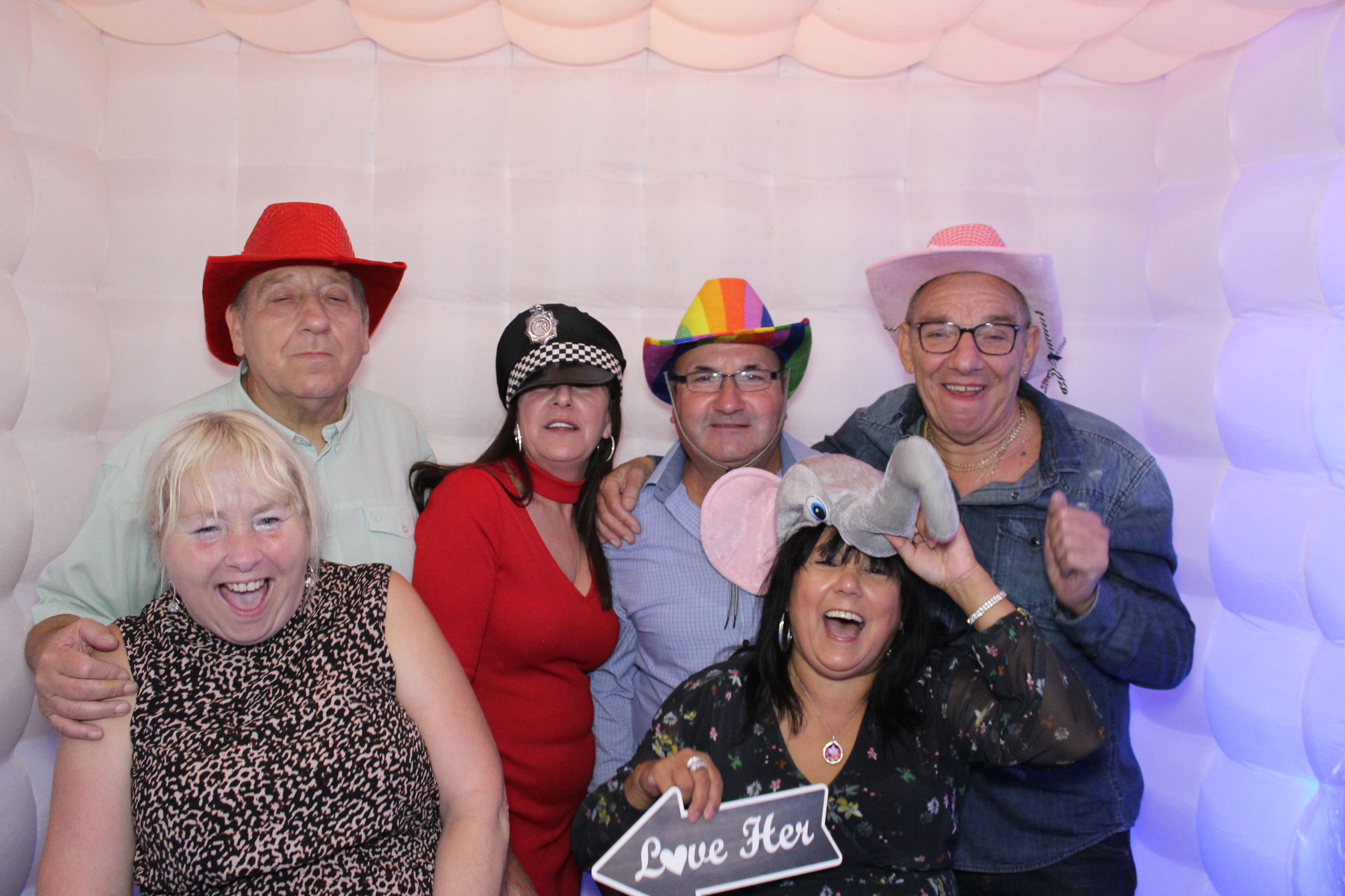 Lou's 40th Birthday | View more photos from the event at gallery.funbooth.uk.com/u/FunboothLTD1/Lous-40th-Birthday