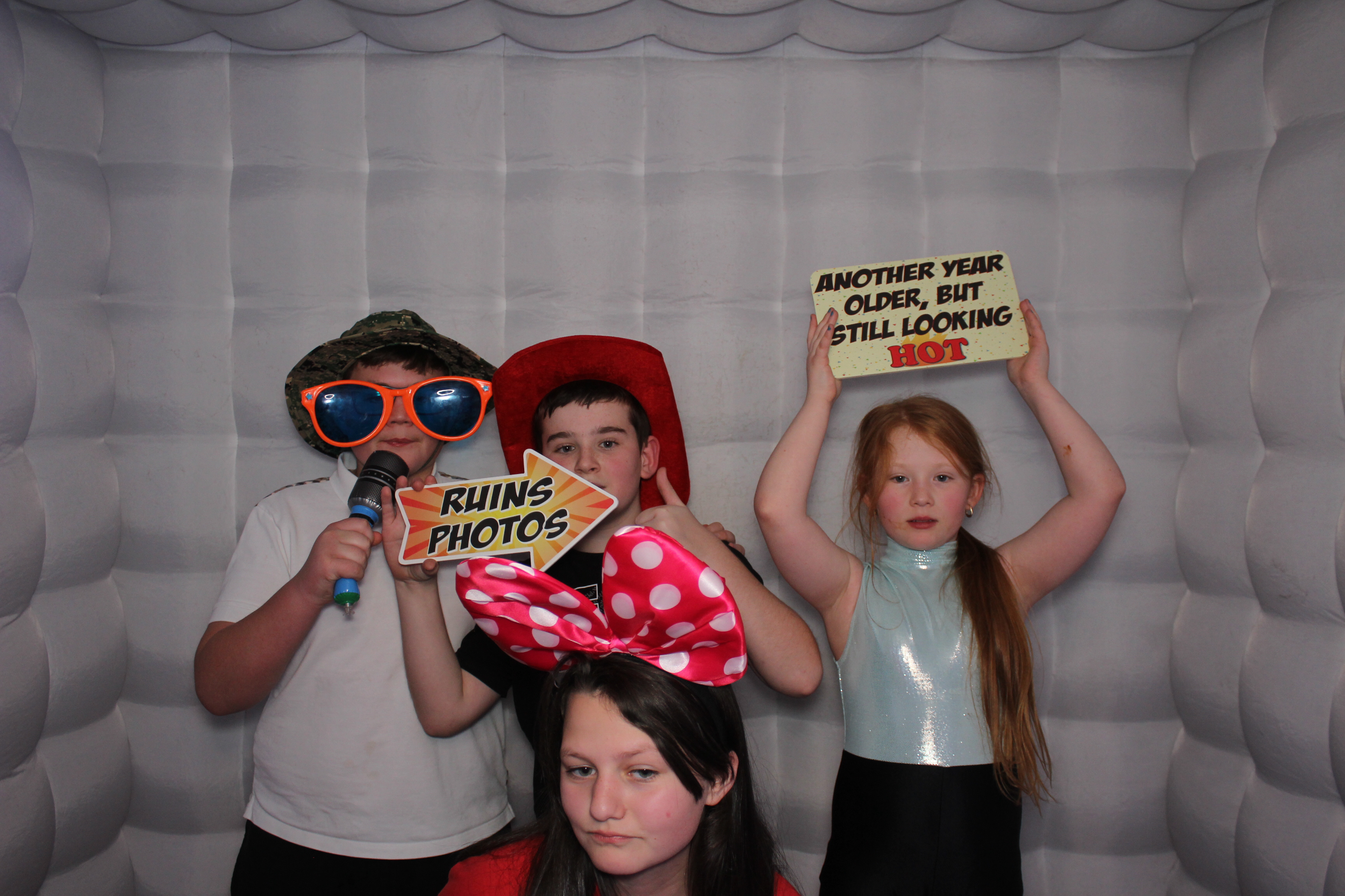 Sharon's 60th Birthday | View more photos from the event at gallery.funbooth.uk.com/u/FunboothLTD1/Sharons-60th-Birthday