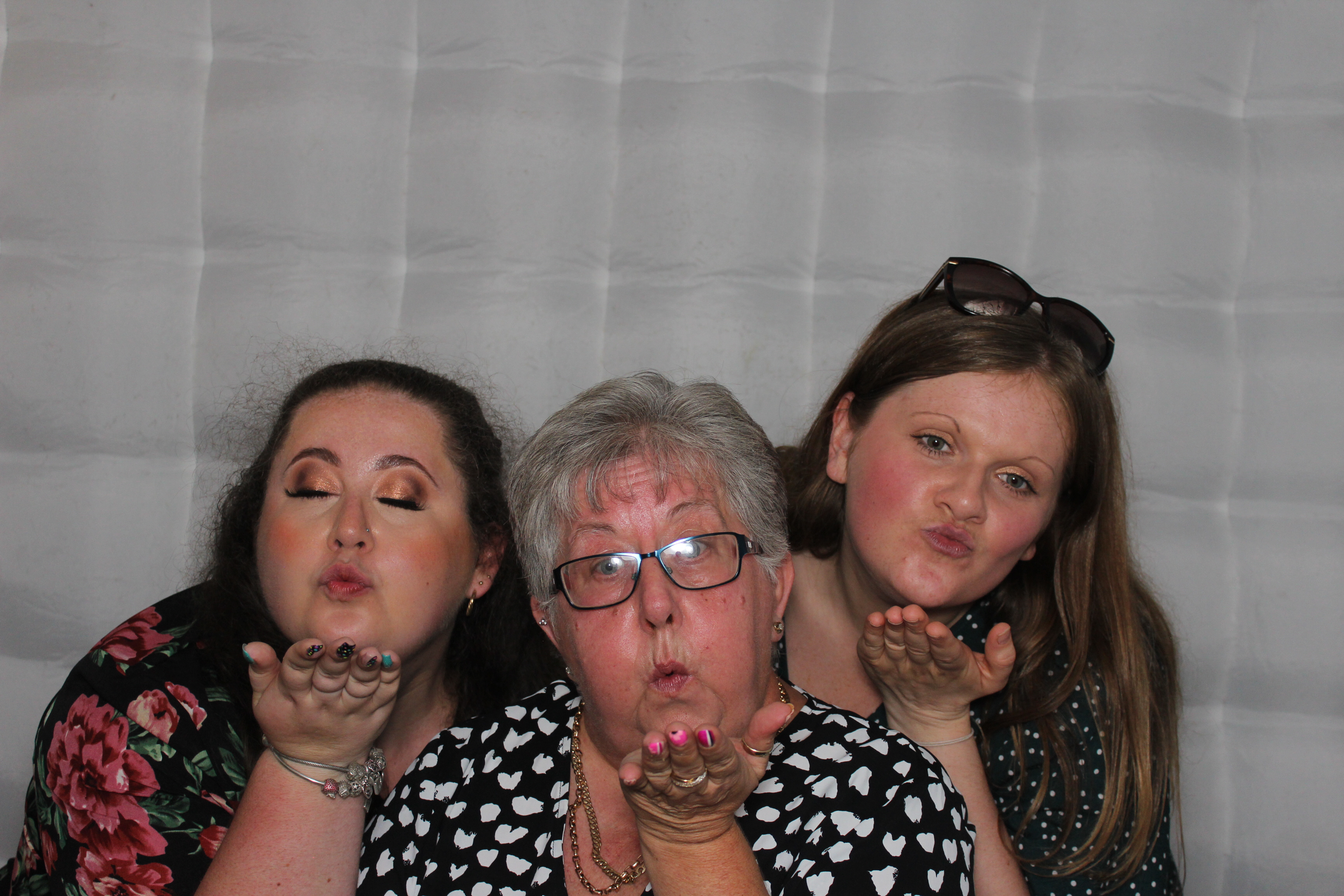 Erin's Leaving Party | View more photos from the event at gallery.funbooth.uk.com/u/FunboothLTD1/Erins-Leaving-Party