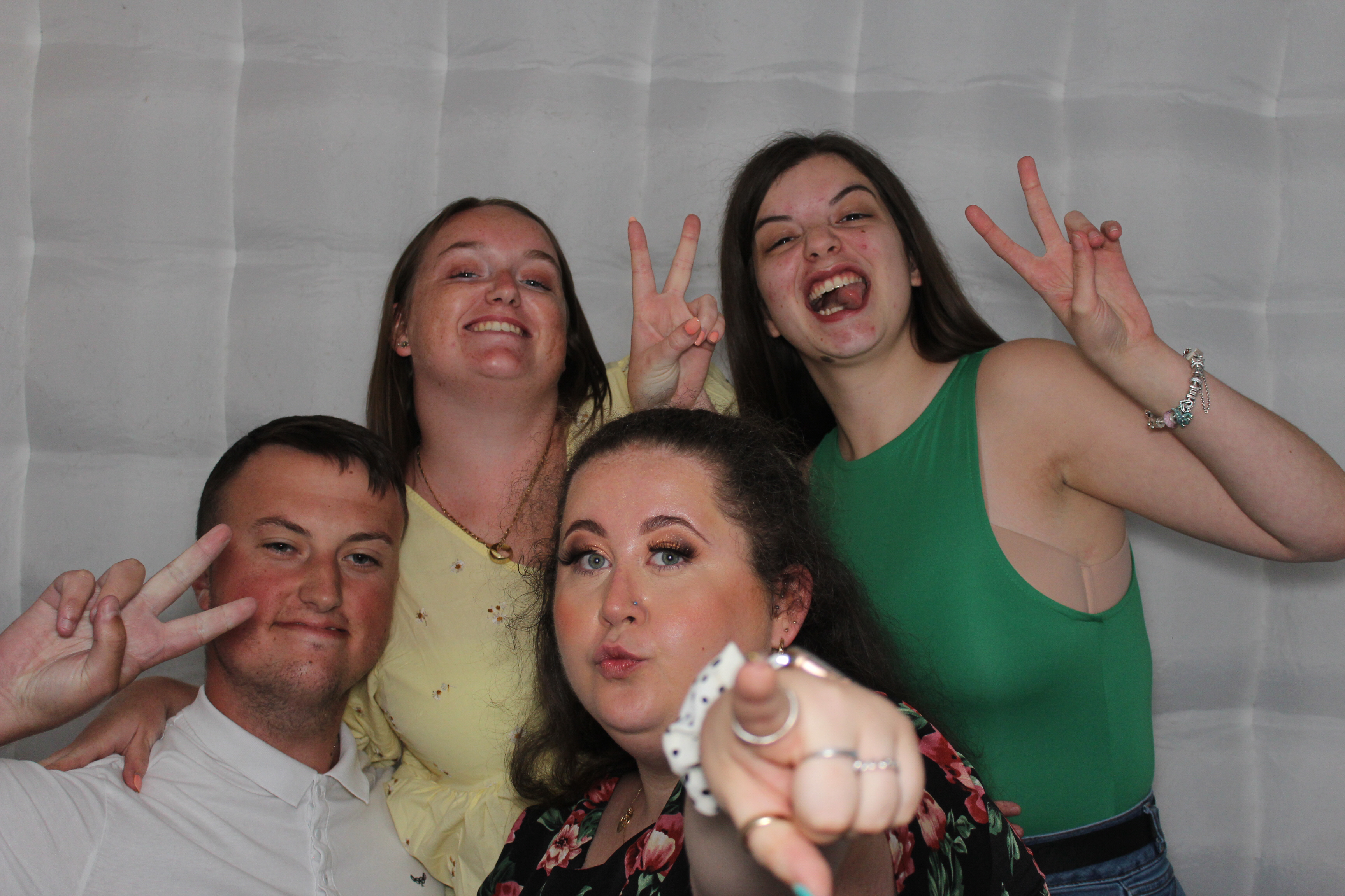 Erin's Leaving Party | View more photos from the event at gallery.funbooth.uk.com/u/FunboothLTD1/Erins-Leaving-Party