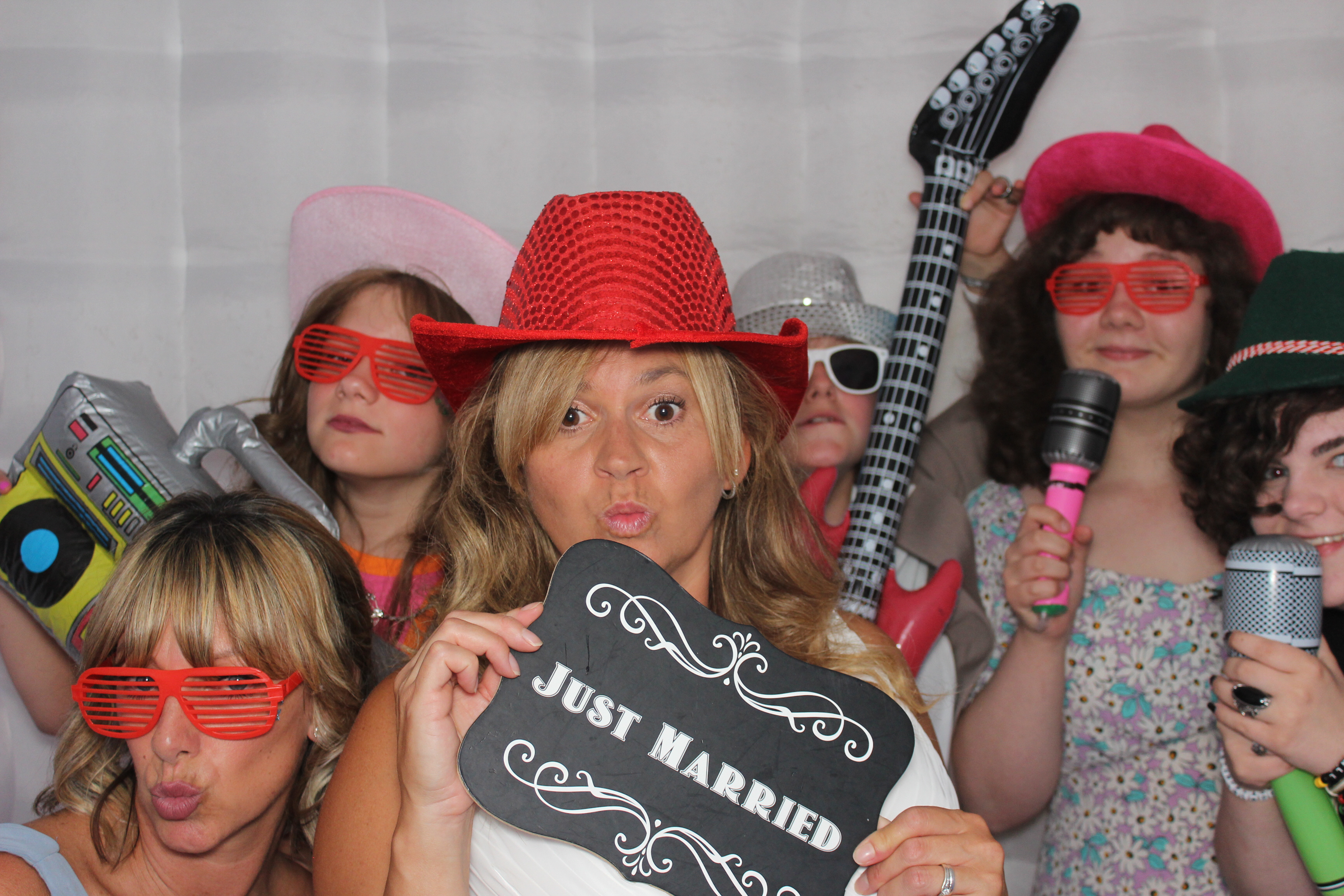Gemma & Darren's Wedding Celebration | View more photos from the event at gallery.funbooth.uk.com/u/FunboothLTD1/Gemma-Darrens-Wedding-Celebration