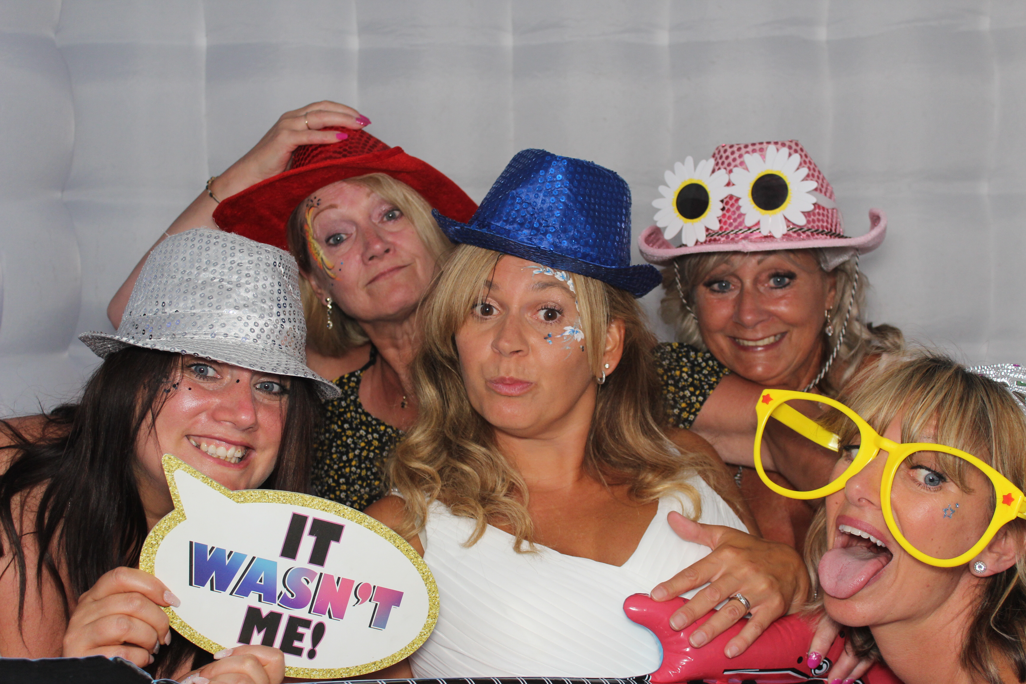 Gemma & Darren's Wedding Celebration | View more photos from the event at gallery.funbooth.uk.com/u/FunboothLTD1/Gemma-Darrens-Wedding-Celebration