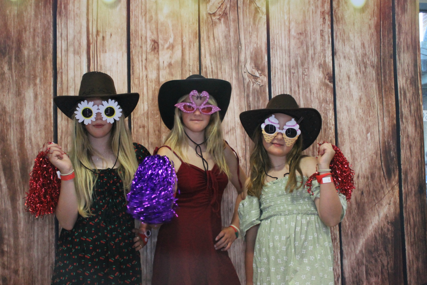 HISC YRW 2022 | View more photos from the event at gallery.funbooth.uk.com/u/FunboothLTD1/HISC-YRW-2022