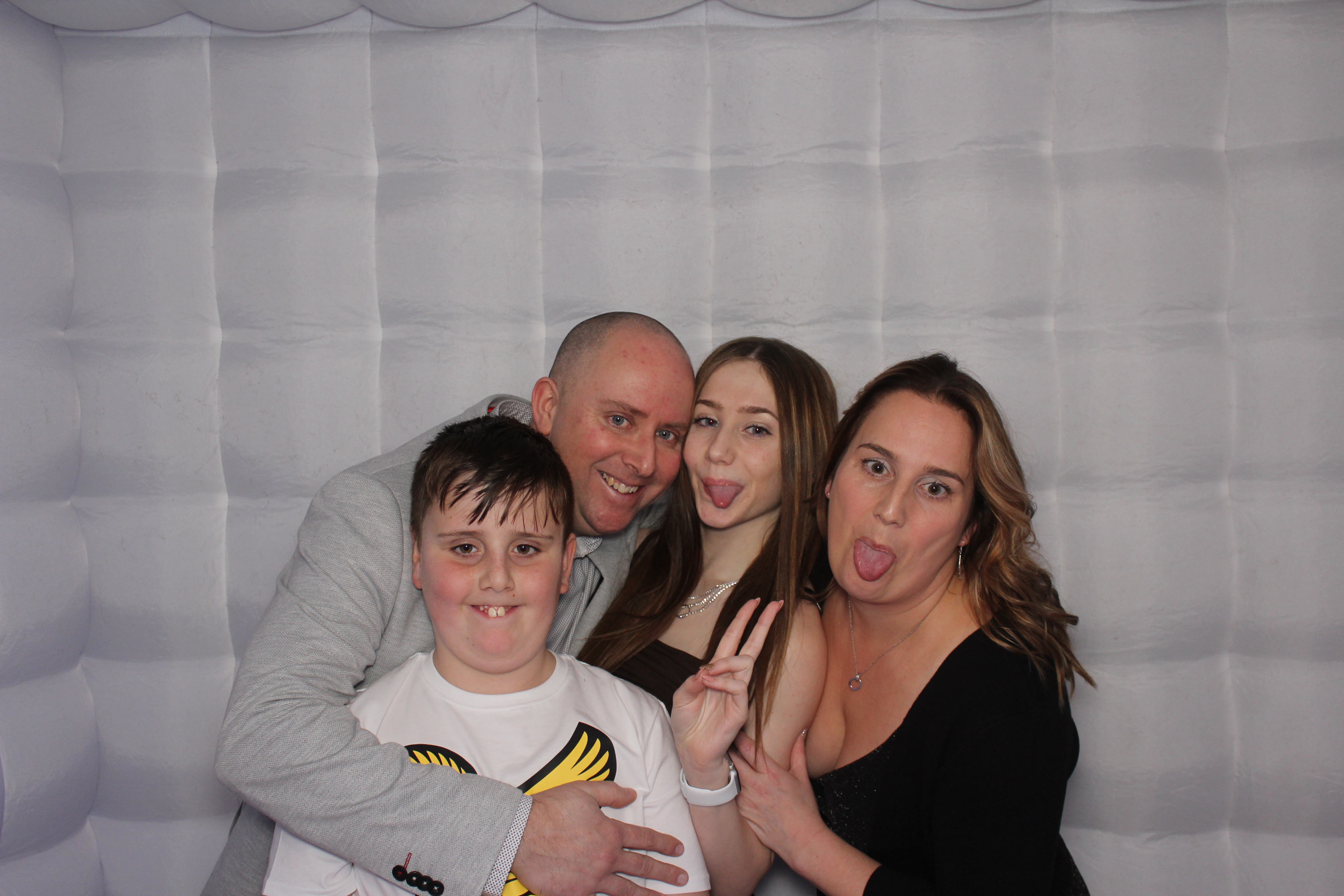 Katie's 40th & Emma's 16th Birthday Party | View more photos from the event at gallery.funbooth.uk.com/u/FunboothLTD1/Katies-40th-Emmas-16th-Birthday-Party