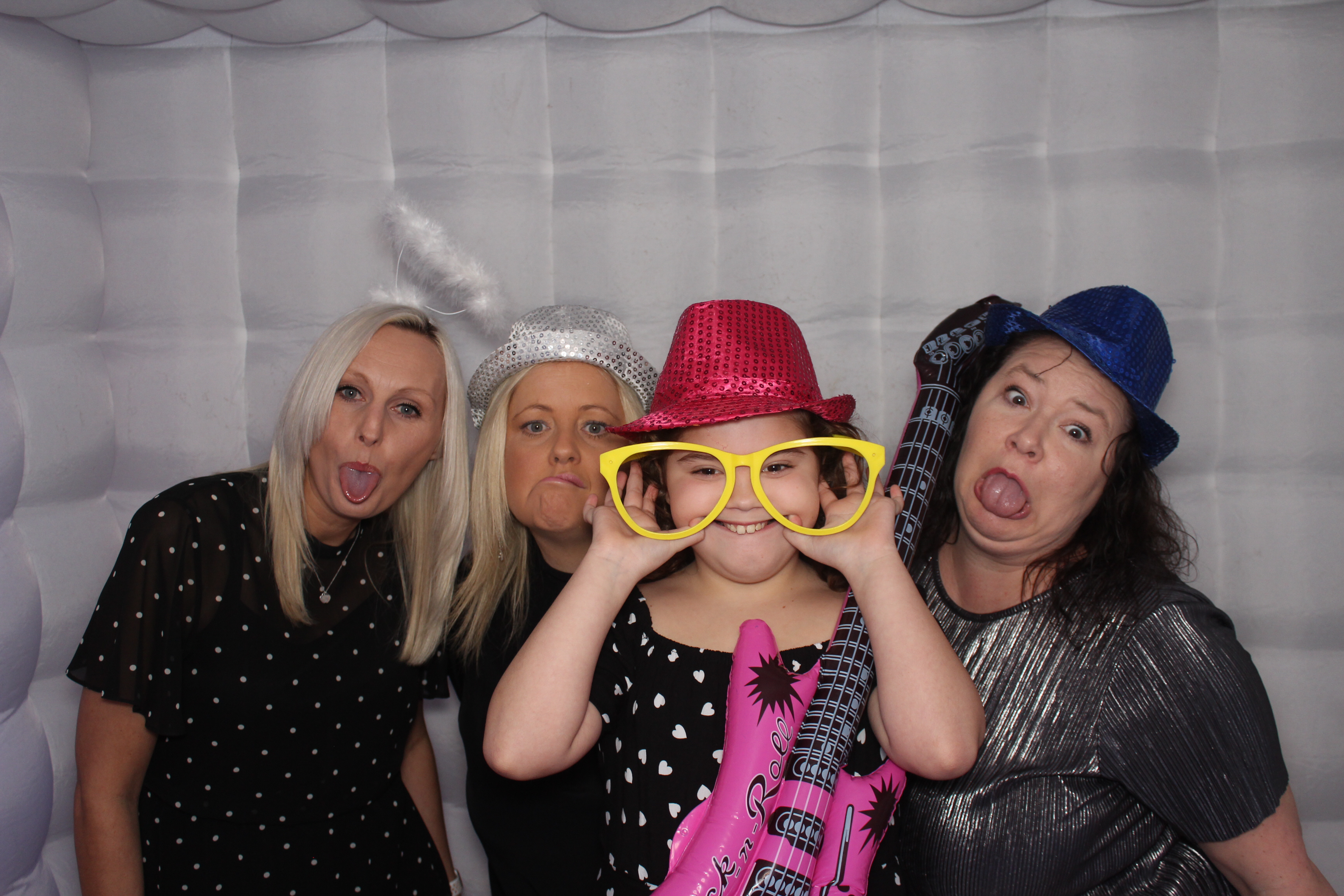 Katie's 40th & Emma's 16th Birthday Party | View more photos from the event at gallery.funbooth.uk.com/u/FunboothLTD1/Katies-40th-Emmas-16th-Birthday-Party
