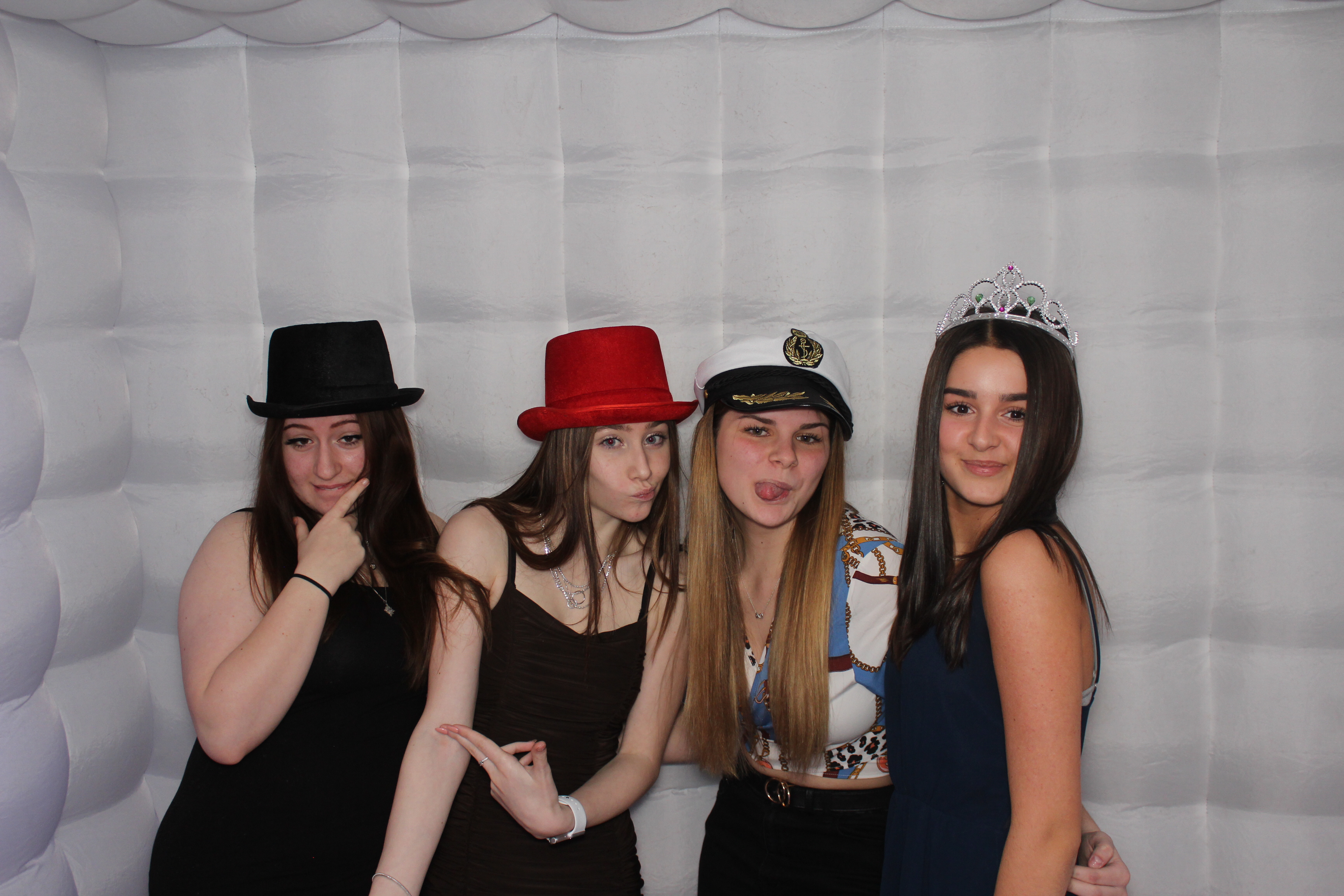 Katie's 40th & Emma's 16th Birthday Party | View more photos from the event at gallery.funbooth.uk.com/u/FunboothLTD1/Katies-40th-Emmas-16th-Birthday-Party