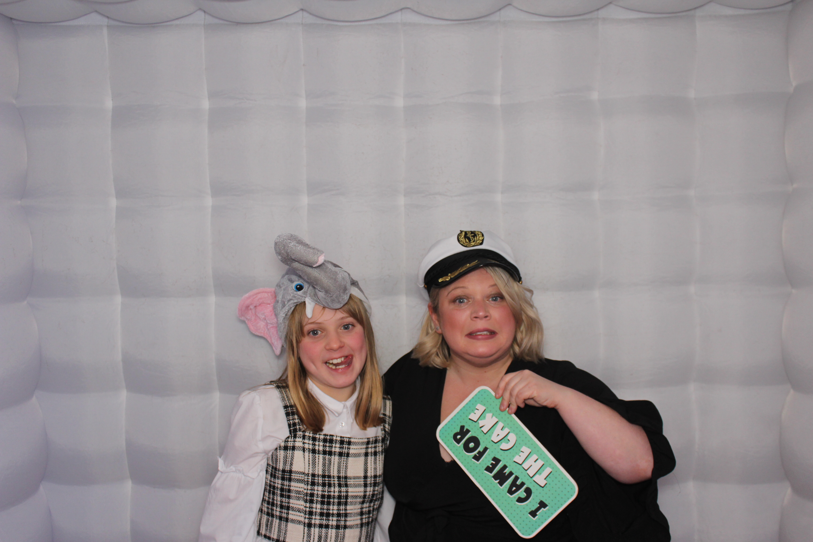 Katie's 40th & Emma's 16th Birthday Party | View more photos from the event at gallery.funbooth.uk.com/u/FunboothLTD1/Katies-40th-Emmas-16th-Birthday-Party