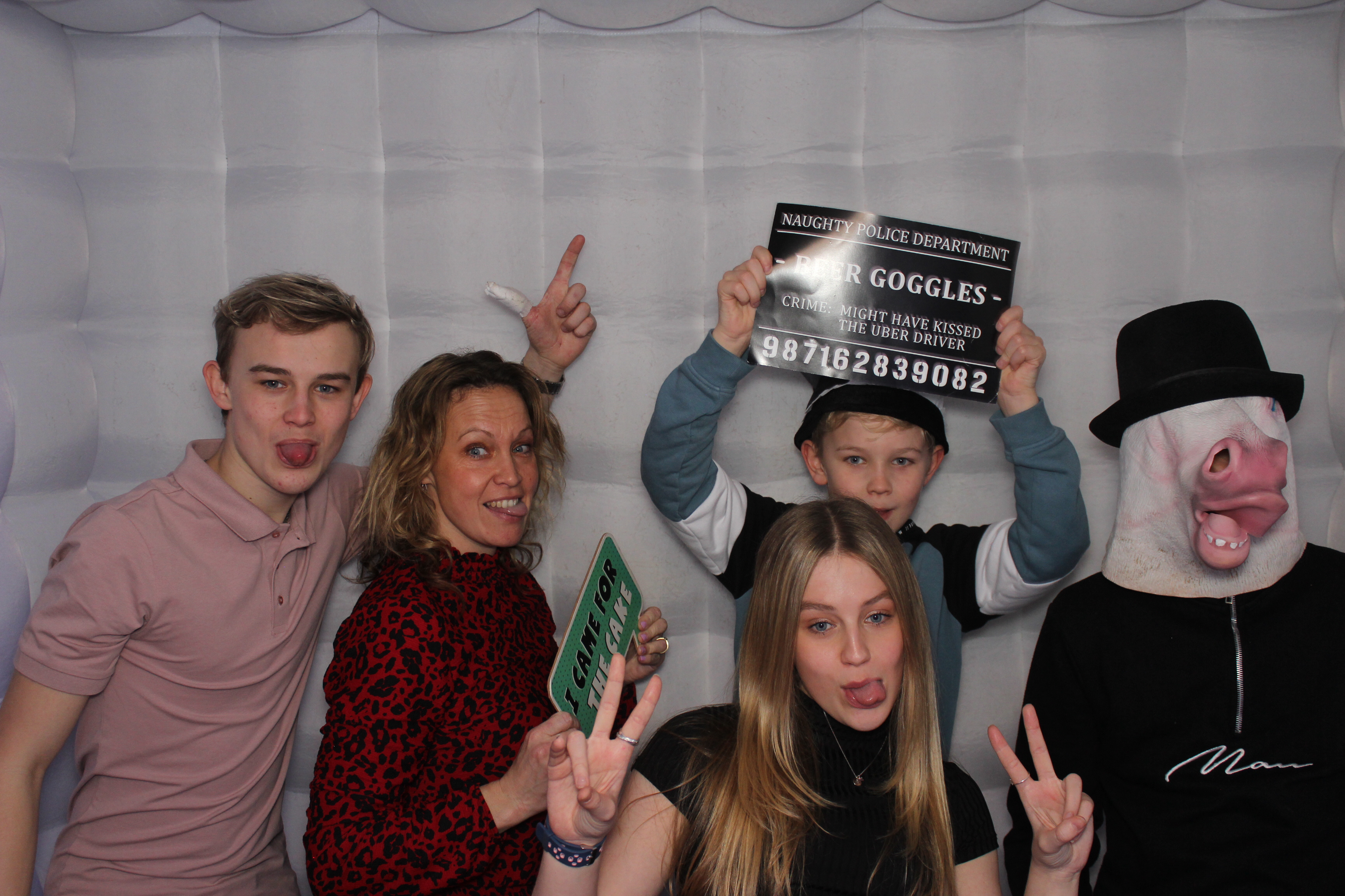 Katie's 40th & Emma's 16th Birthday Party | View more photos from the event at gallery.funbooth.uk.com/u/FunboothLTD1/Katies-40th-Emmas-16th-Birthday-Party