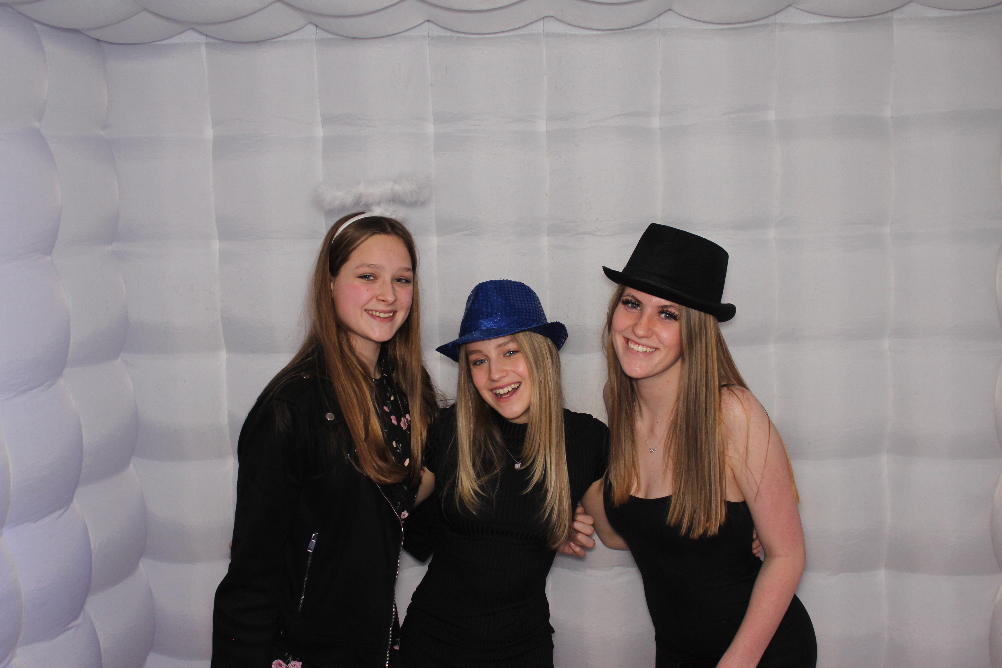 Katie's 40th & Emma's 16th Birthday Party | View more photos from the event at gallery.funbooth.uk.com/u/FunboothLTD1/Katies-40th-Emmas-16th-Birthday-Party