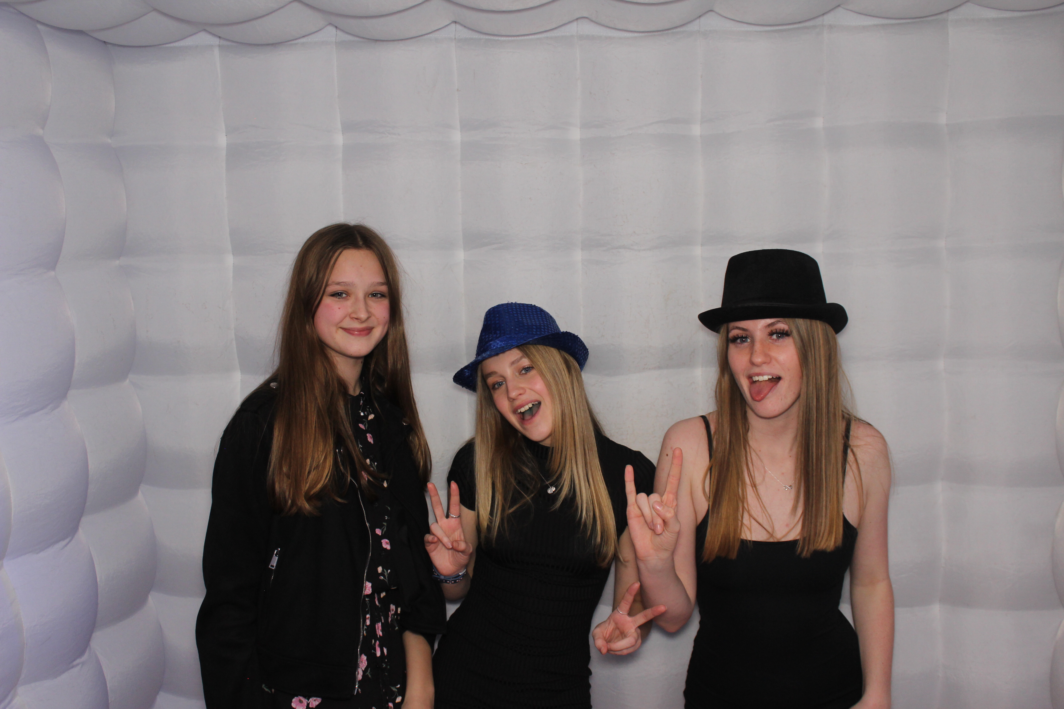 Katie's 40th & Emma's 16th Birthday Party | View more photos from the event at gallery.funbooth.uk.com/u/FunboothLTD1/Katies-40th-Emmas-16th-Birthday-Party