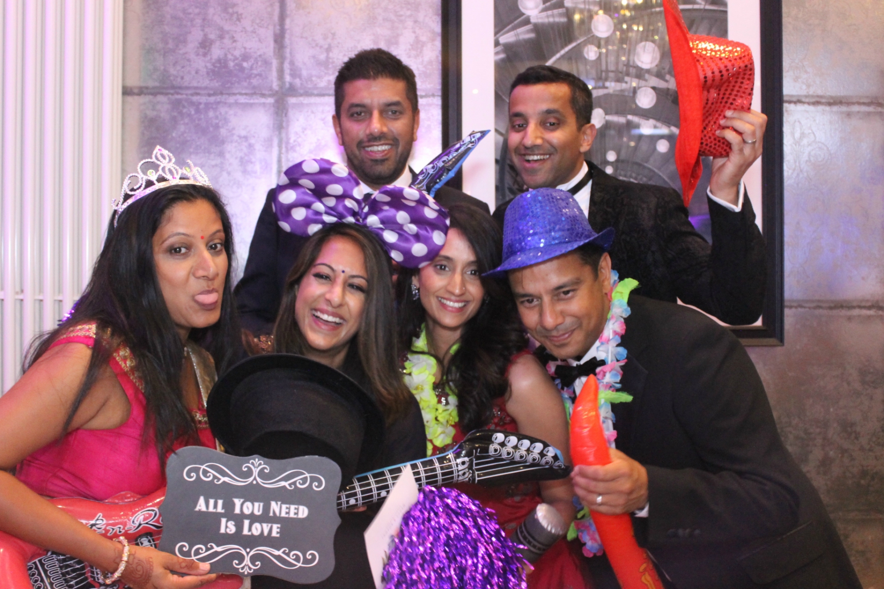 Mehul & Roshni | View more photos from the event at gallery.funbooth.uk.com/u/FunboothLTD1/Mehul-Roshni