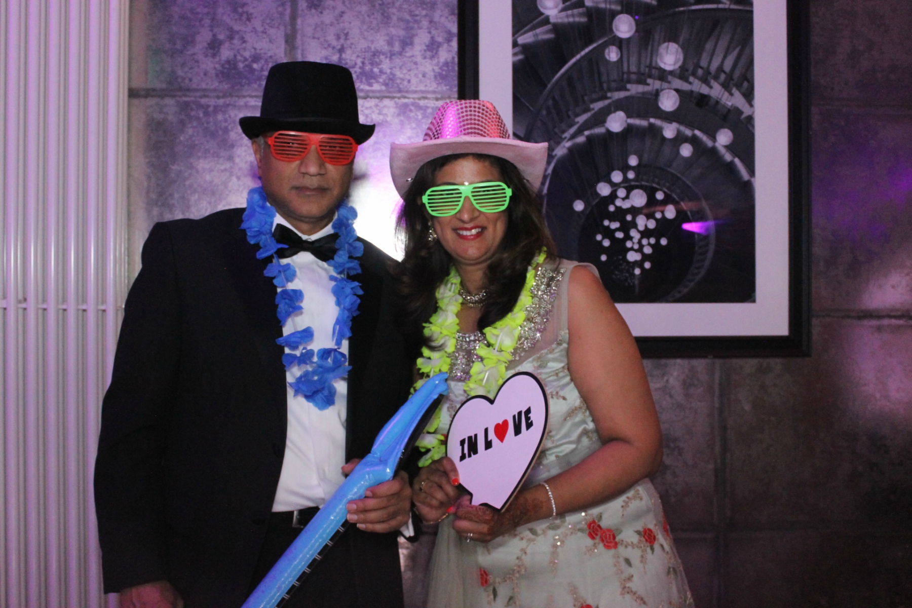 Mehul & Roshni | View more photos from the event at gallery.funbooth.uk.com/u/FunboothLTD1/Mehul-Roshni