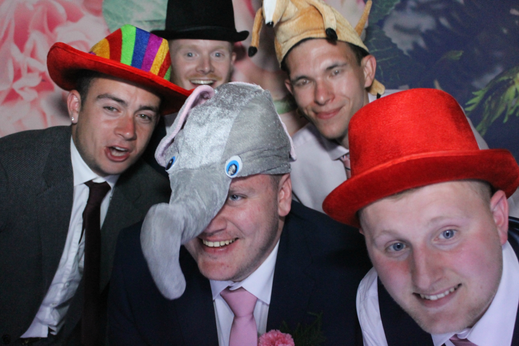Mr & Mrs Harris  | View more photos from the event at gallery.funbooth.uk.com/u/FunboothLTD1/Mr-Mrs-Harris