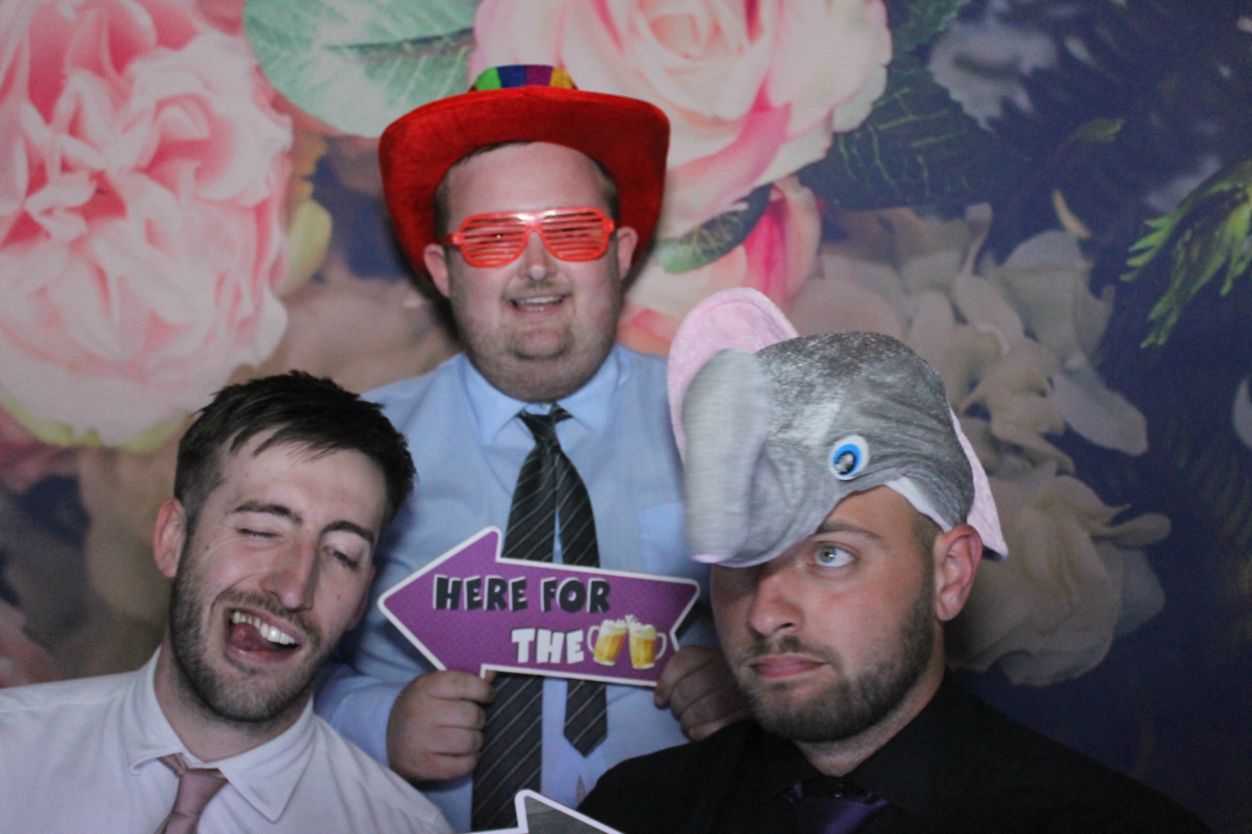 Mr & Mrs Harris  | View more photos from the event at gallery.funbooth.uk.com/u/FunboothLTD1/Mr-Mrs-Harris
