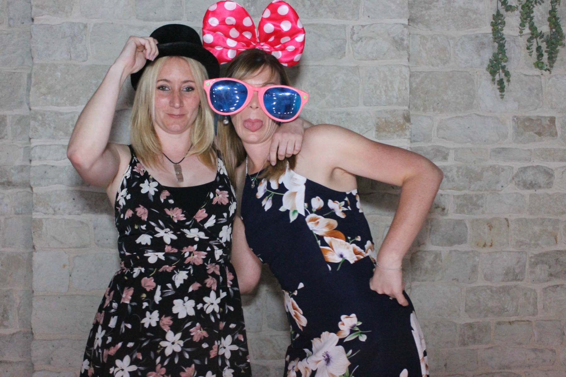 Mr & Mrs Wills | View more photos from the event at gallery.funbooth.uk.com/u/FunboothLTD1/Mr-Mrs-Wills