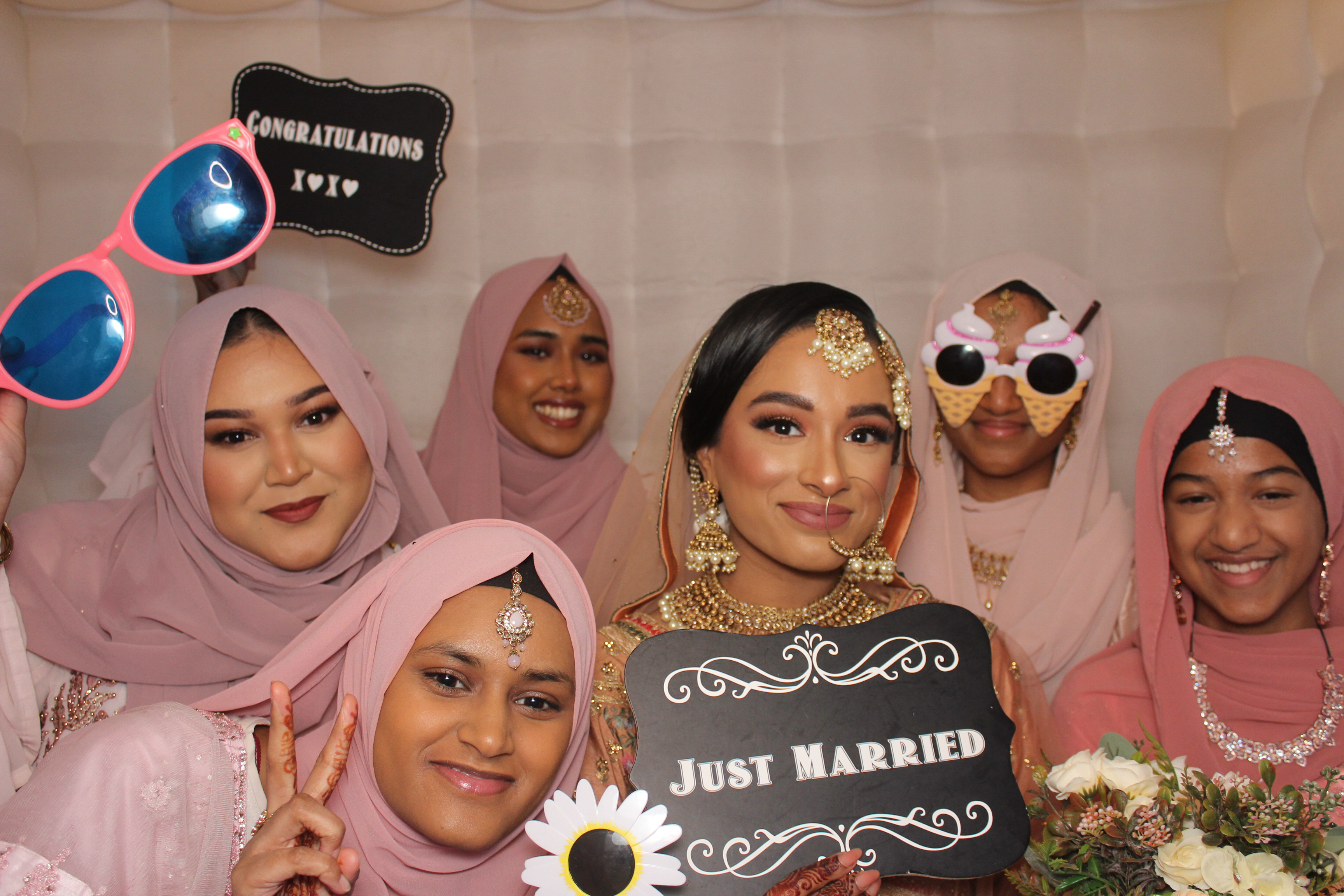 Celebrating Rayhan & Reena's Wedding | View more photos from the event at gallery.funbooth.uk.com/u/FunboothLTD1/Celebrating-Rayhan-Reenas-Wedding