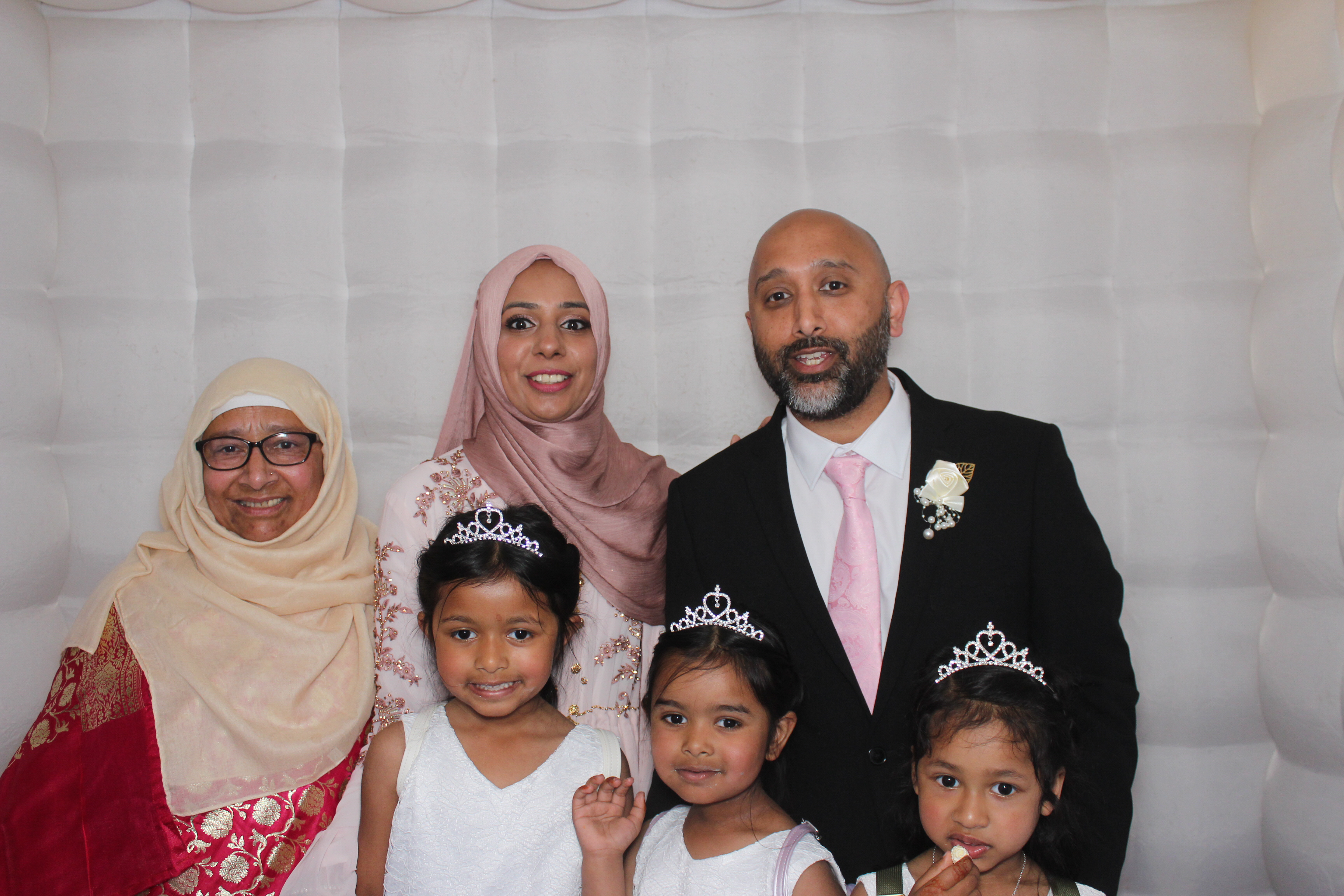 Celebrating Rayhan & Reena's Wedding | View more photos from the event at gallery.funbooth.uk.com/u/FunboothLTD1/Celebrating-Rayhan-Reenas-Wedding