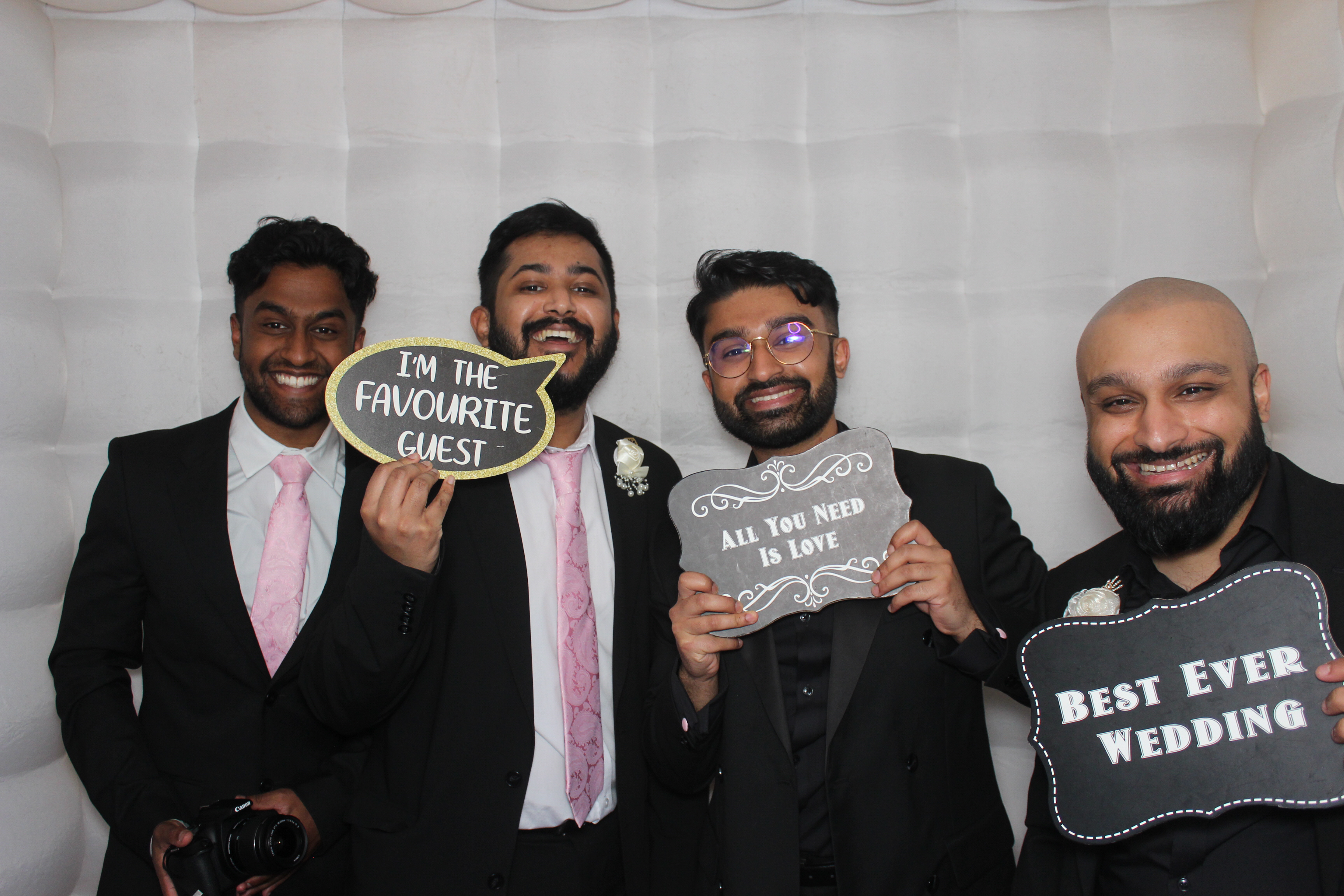 Celebrating Rayhan & Reena's Wedding | View more photos from the event at gallery.funbooth.uk.com/u/FunboothLTD1/Celebrating-Rayhan-Reenas-Wedding