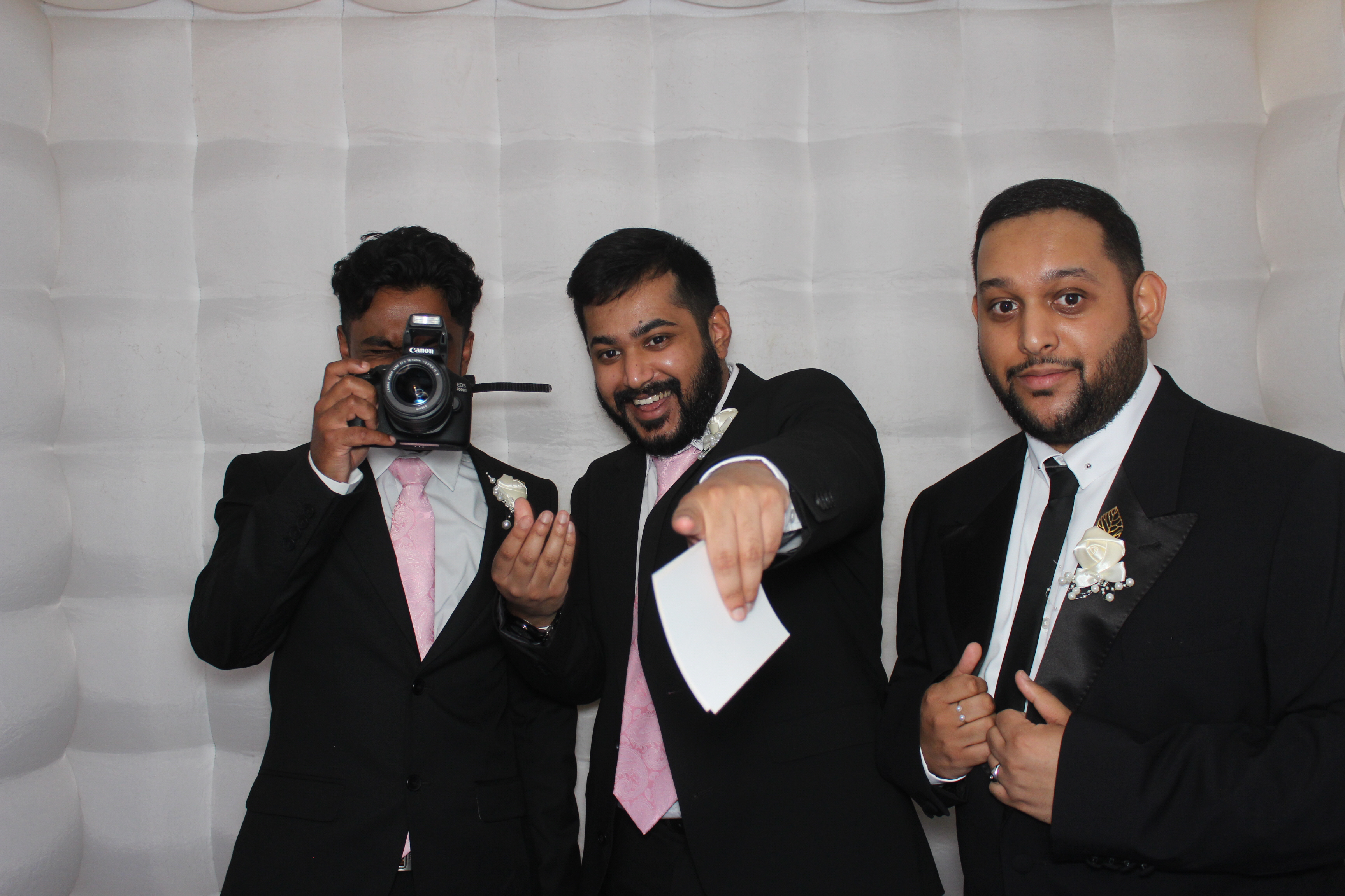 Celebrating Rayhan & Reena's Wedding | View more photos from the event at gallery.funbooth.uk.com/u/FunboothLTD1/Celebrating-Rayhan-Reenas-Wedding