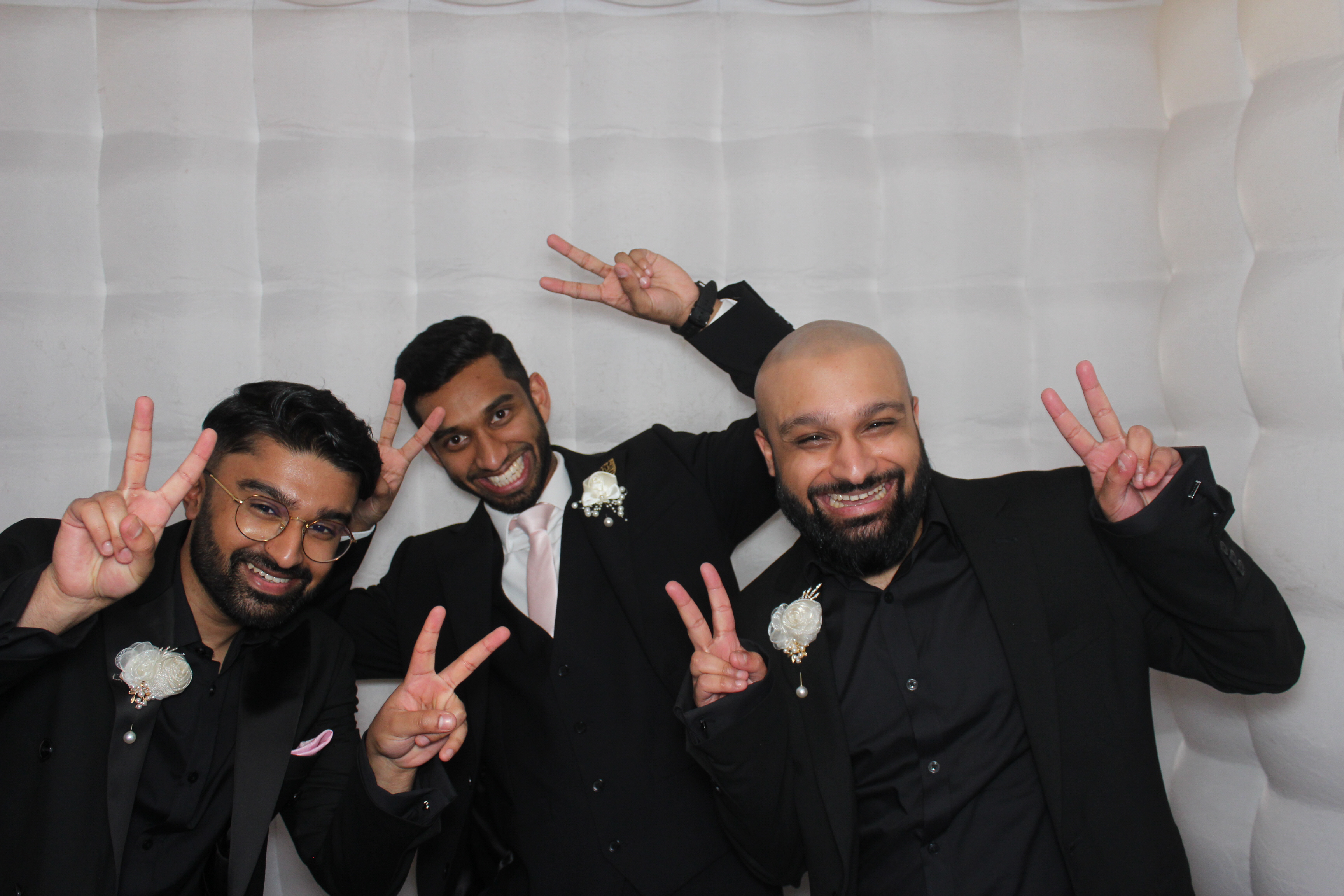 Celebrating Rayhan & Reena's Wedding | View more photos from the event at gallery.funbooth.uk.com/u/FunboothLTD1/Celebrating-Rayhan-Reenas-Wedding