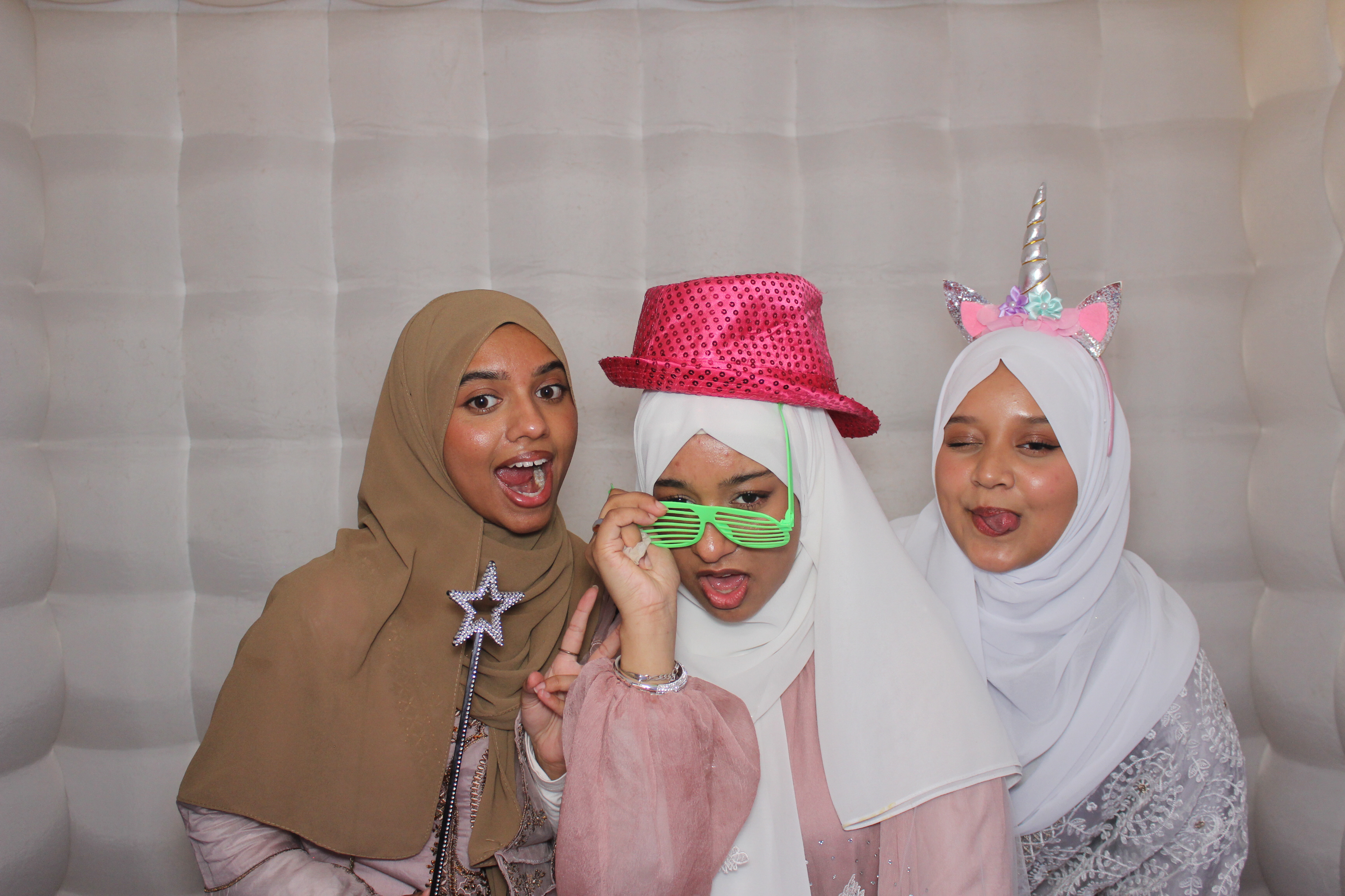Celebrating Rayhan & Reena's Wedding | View more photos from the event at gallery.funbooth.uk.com/u/FunboothLTD1/Celebrating-Rayhan-Reenas-Wedding