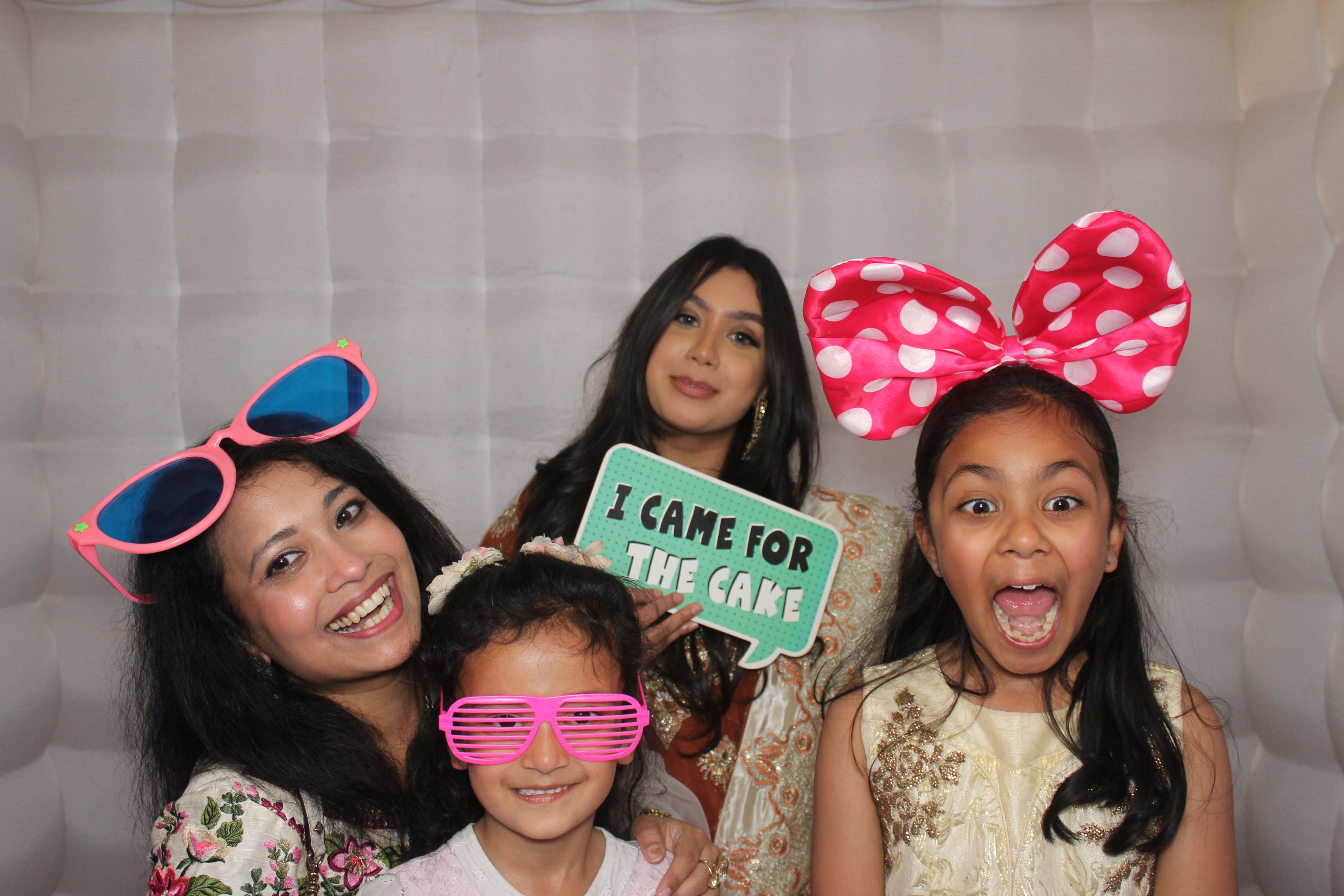 Celebrating Rayhan & Reena's Wedding | View more photos from the event at gallery.funbooth.uk.com/u/FunboothLTD1/Celebrating-Rayhan-Reenas-Wedding