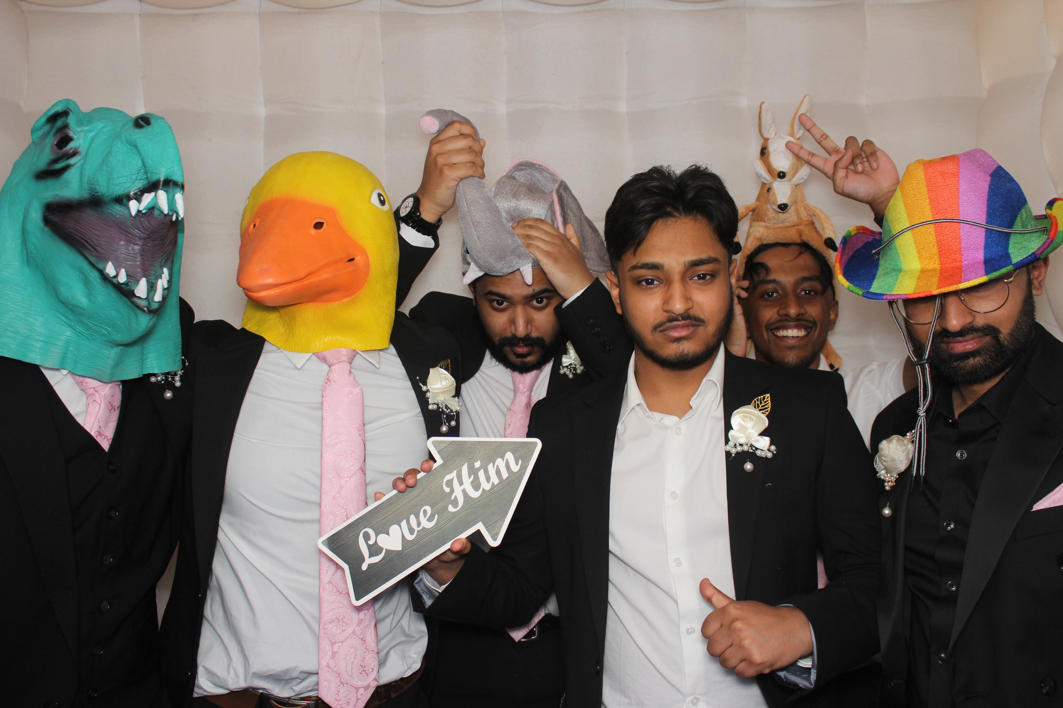 Celebrating Rayhan & Reena's Wedding | View more photos from the event at gallery.funbooth.uk.com/u/FunboothLTD1/Celebrating-Rayhan-Reenas-Wedding