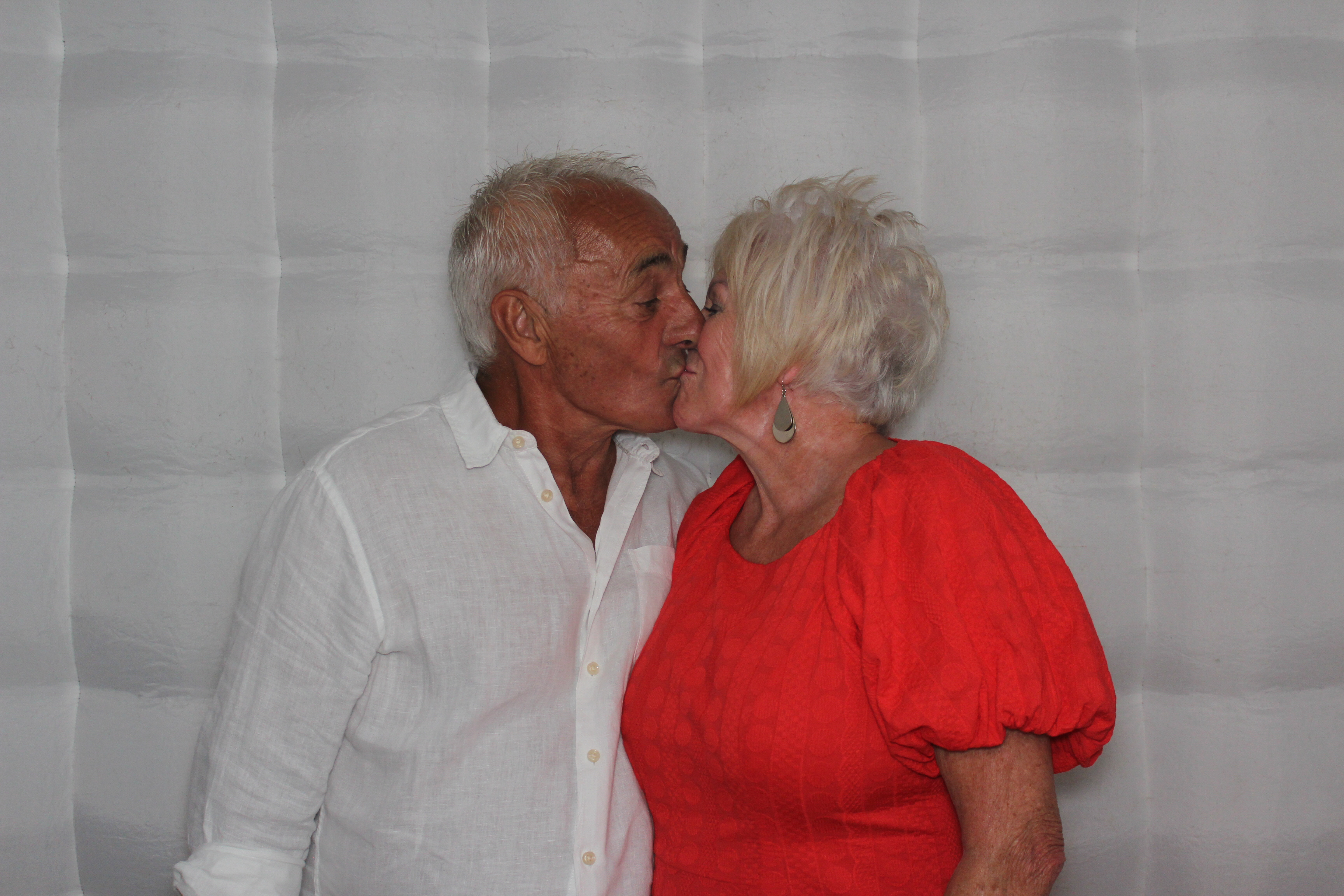 Dave & Linda's 50th Wedding Anniversary | View more photos from the event at gallery.funbooth.uk.com/u/FunboothLTD1/Dave-Lindas-50th-Wedding-Anniversary
