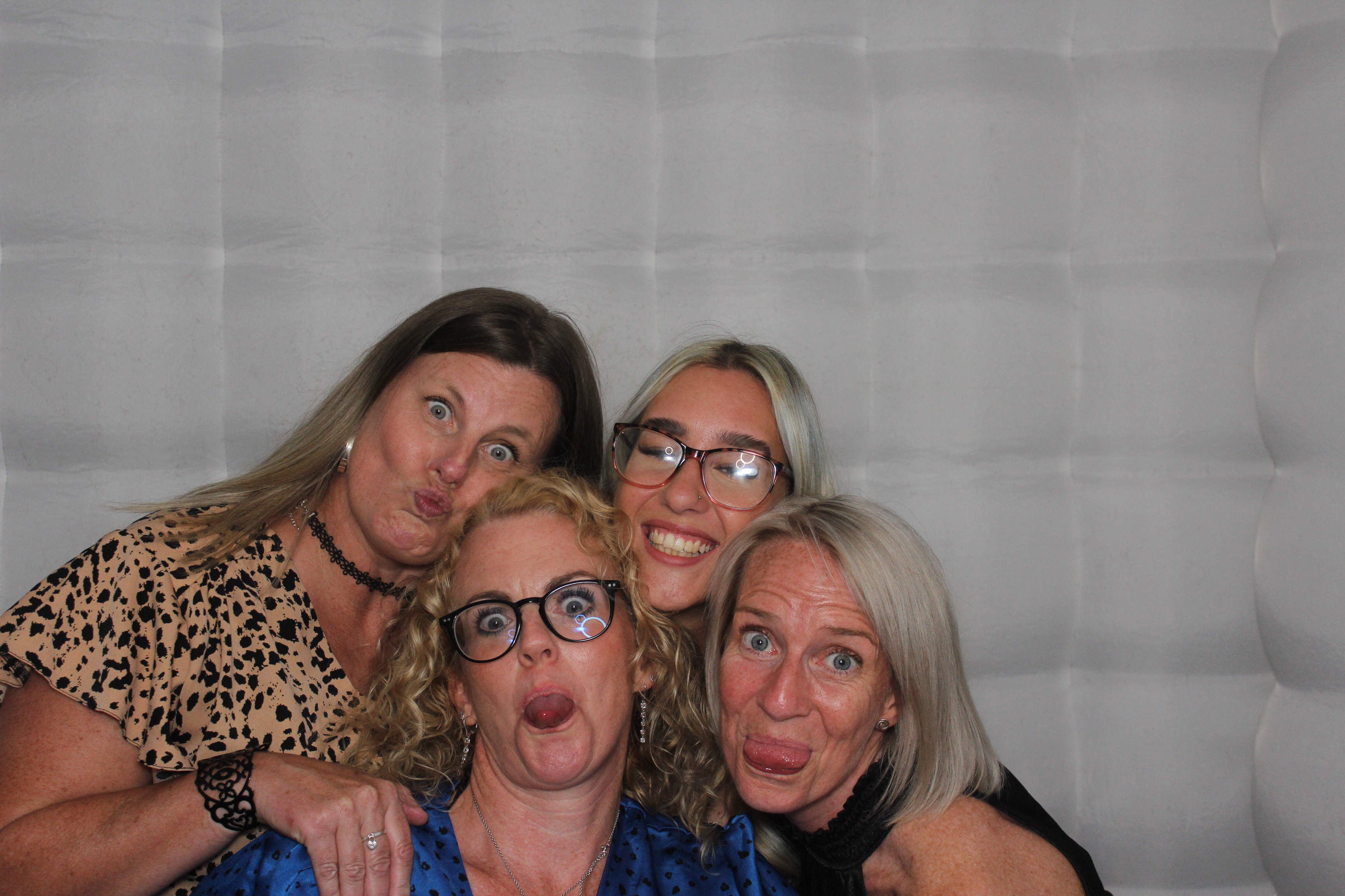 Dave & Linda's 50th Wedding Anniversary | View more photos from the event at gallery.funbooth.uk.com/u/FunboothLTD1/Dave-Lindas-50th-Wedding-Anniversary