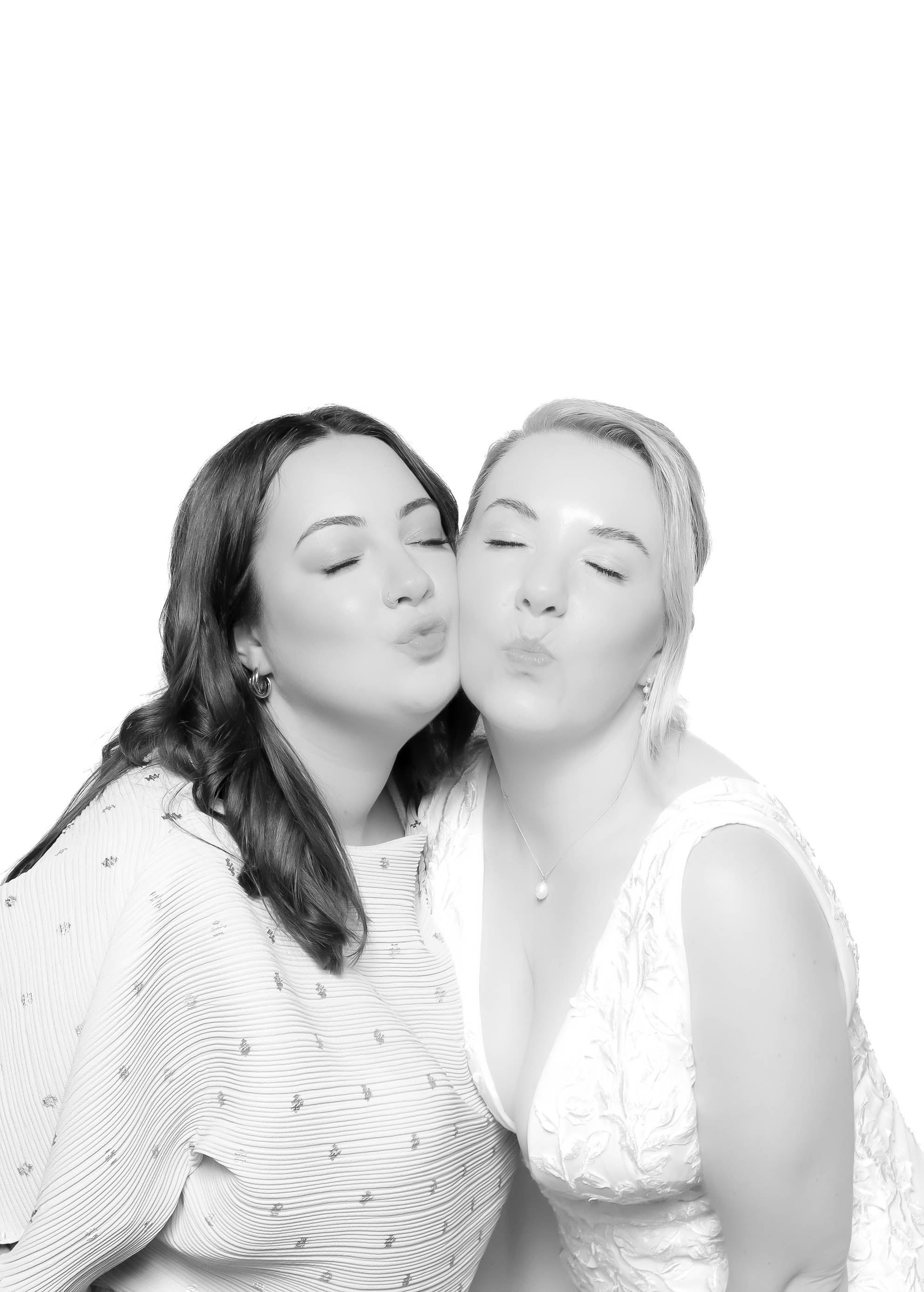  Becca & Jason  | View more photos from the event at photos.goldotter.co.za/u/GoldOtterMedia/Becca-Jason