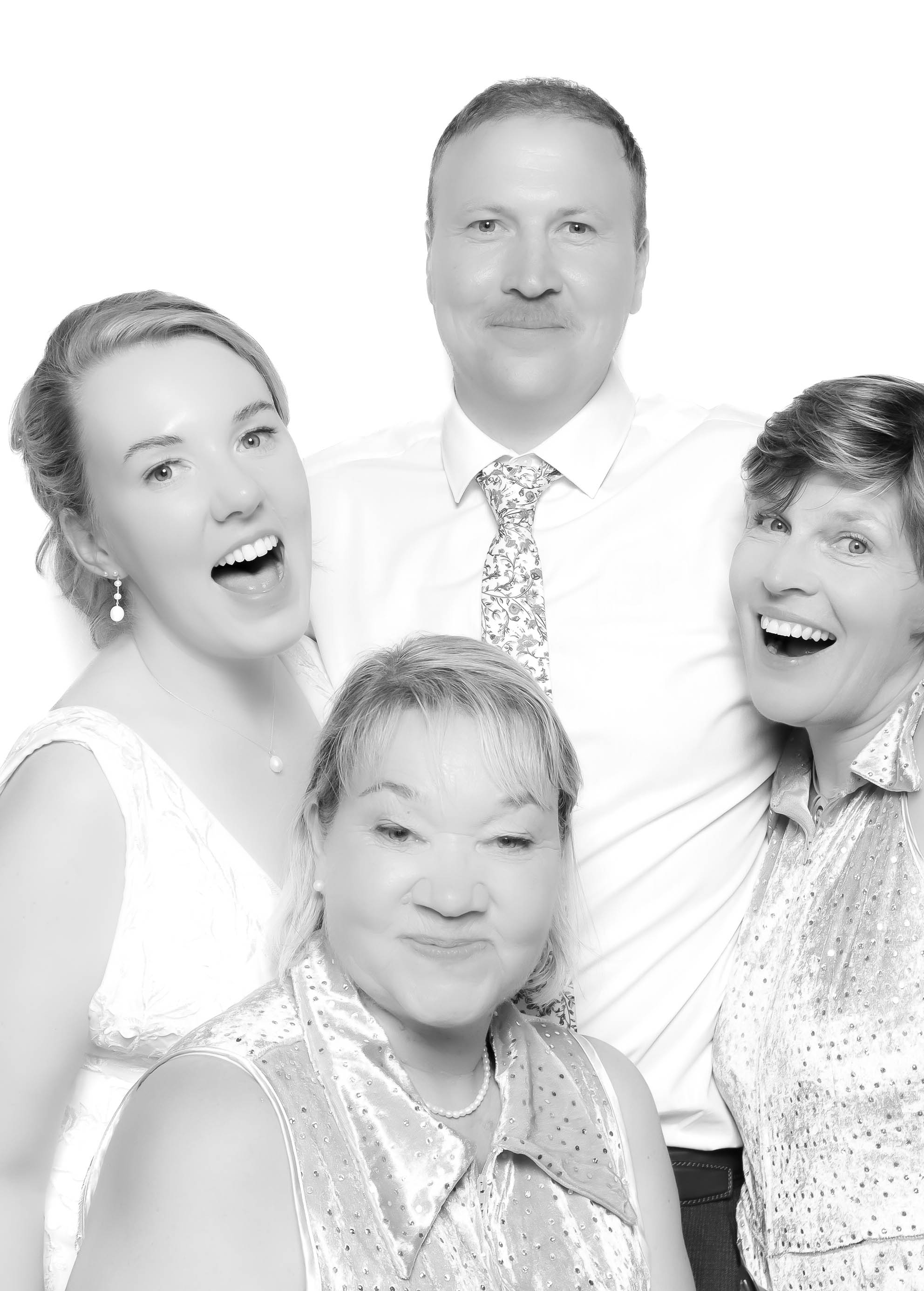  Becca & Jason  | View more photos from the event at photos.goldotter.co.za/u/GoldOtterMedia/Becca-Jason