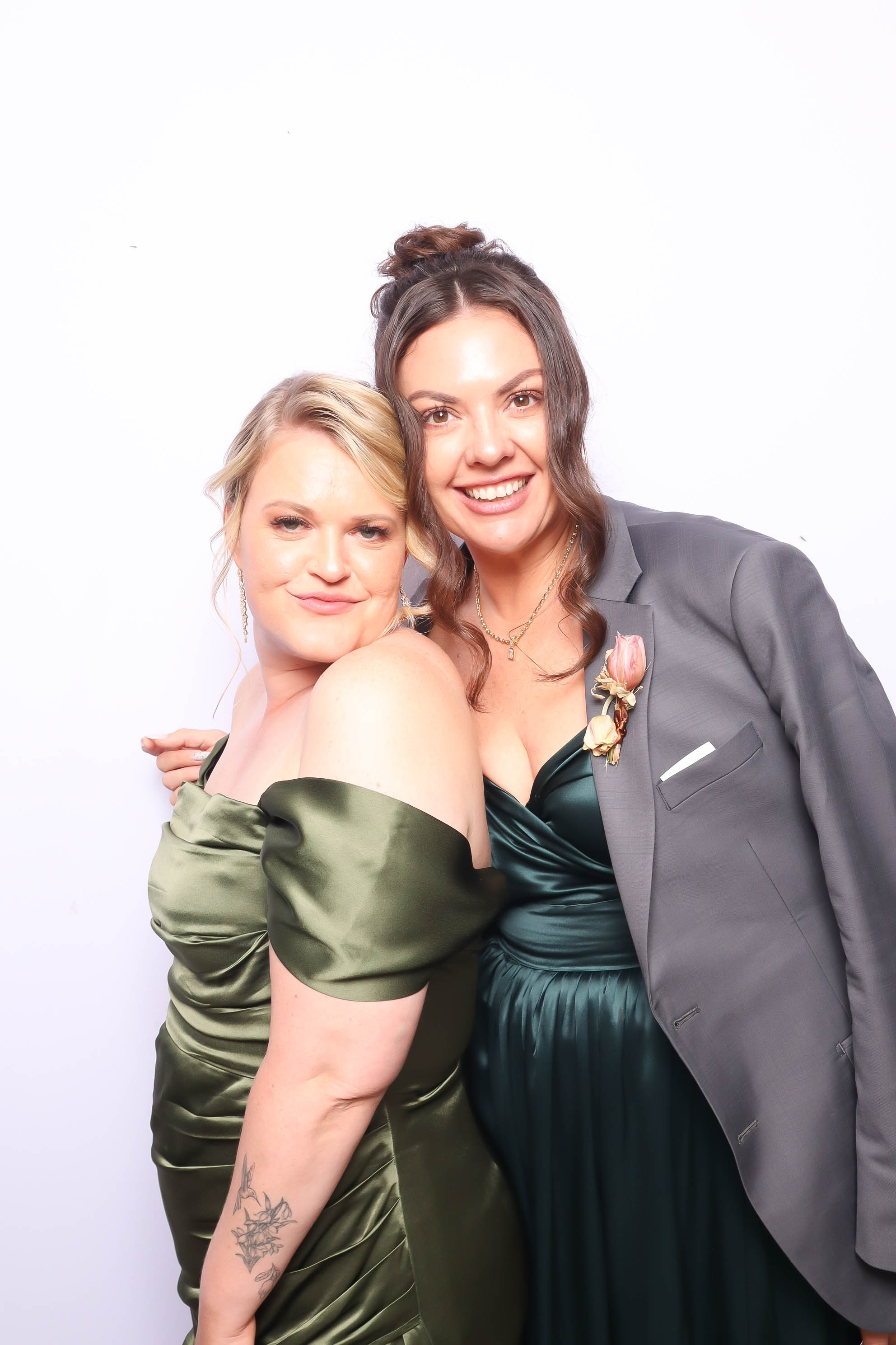 Kimberley & Reginald | View more photos from the event at photos.goldotter.co.za/u/GoldOtterMedia/Kimberley-Reginald