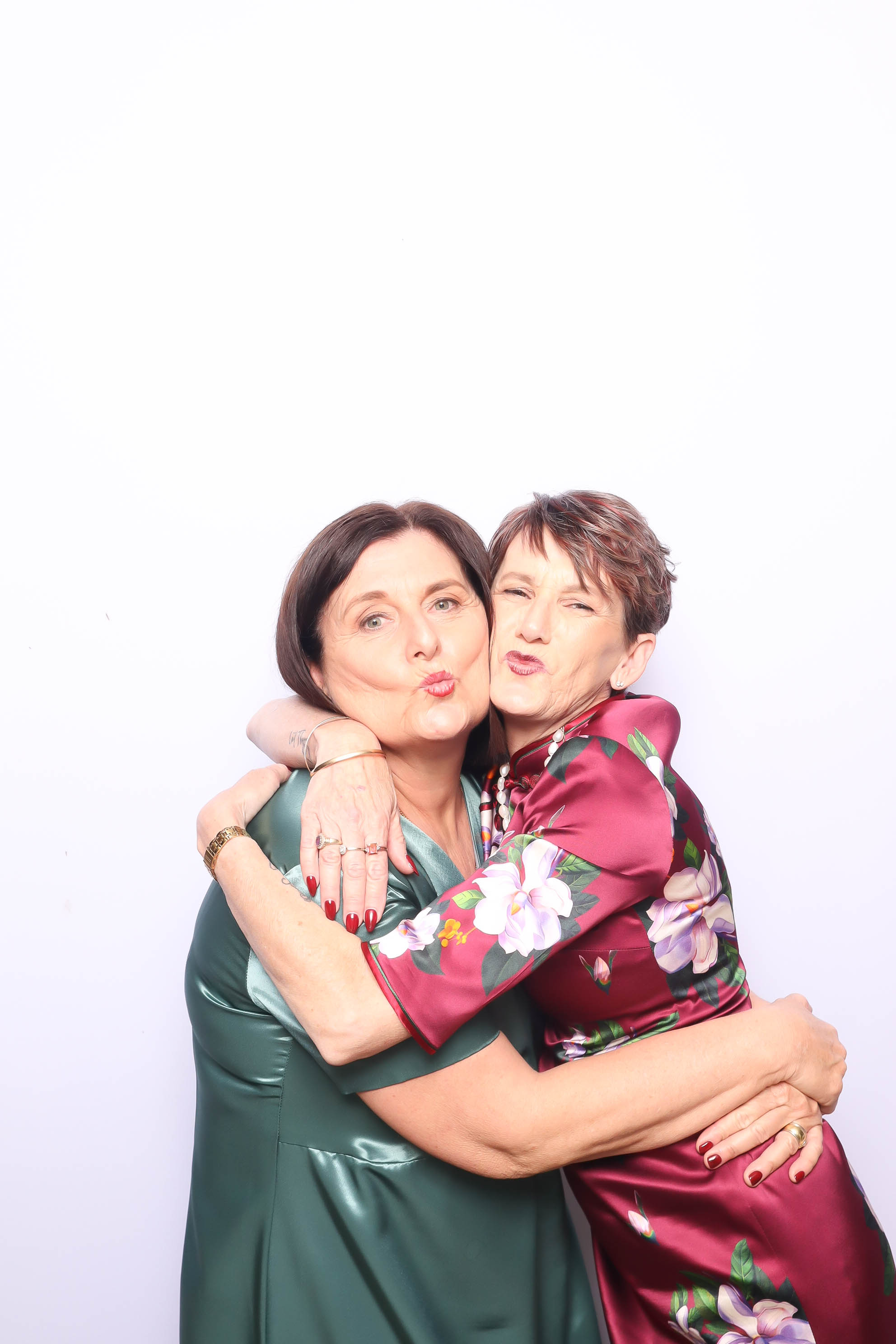 Kimberley & Reginald | View more photos from the event at photos.goldotter.co.za/u/GoldOtterMedia/Kimberley-Reginald