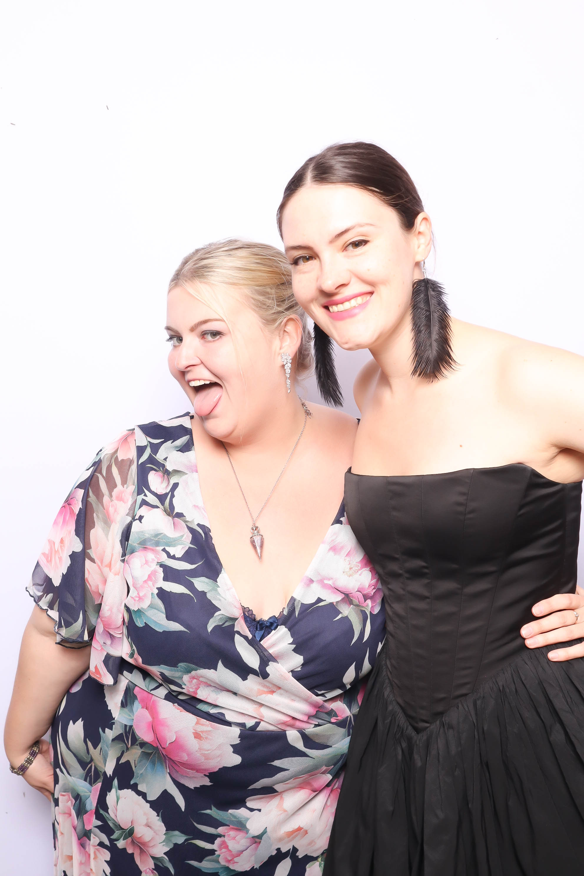 Kimberley & Reginald | View more photos from the event at photos.goldotter.co.za/u/GoldOtterMedia/Kimberley-Reginald