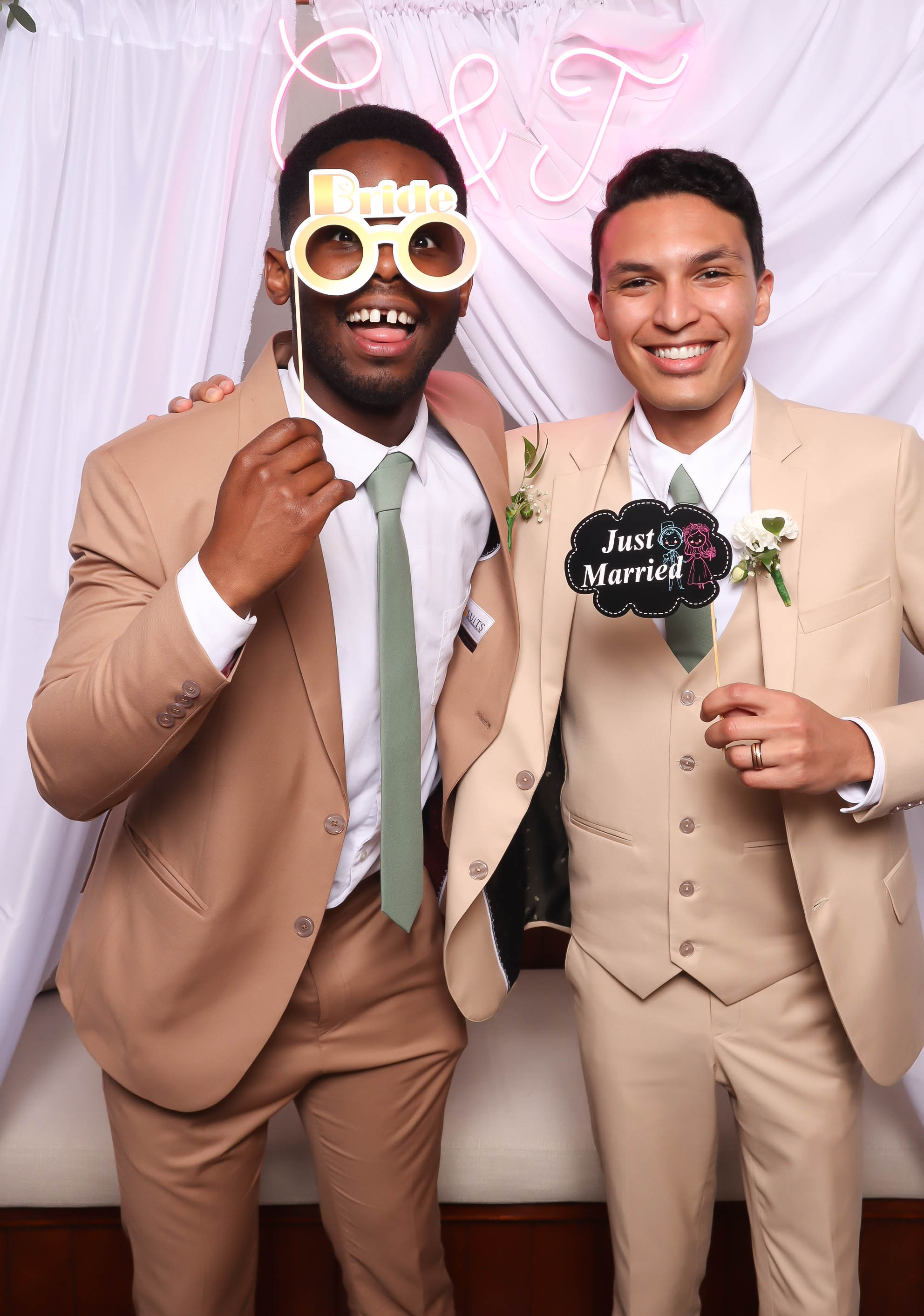 Tia & Gian | View more photos from the event at photos.goldotter.co.za/u/GoldOtterMedia/Tia-Gian