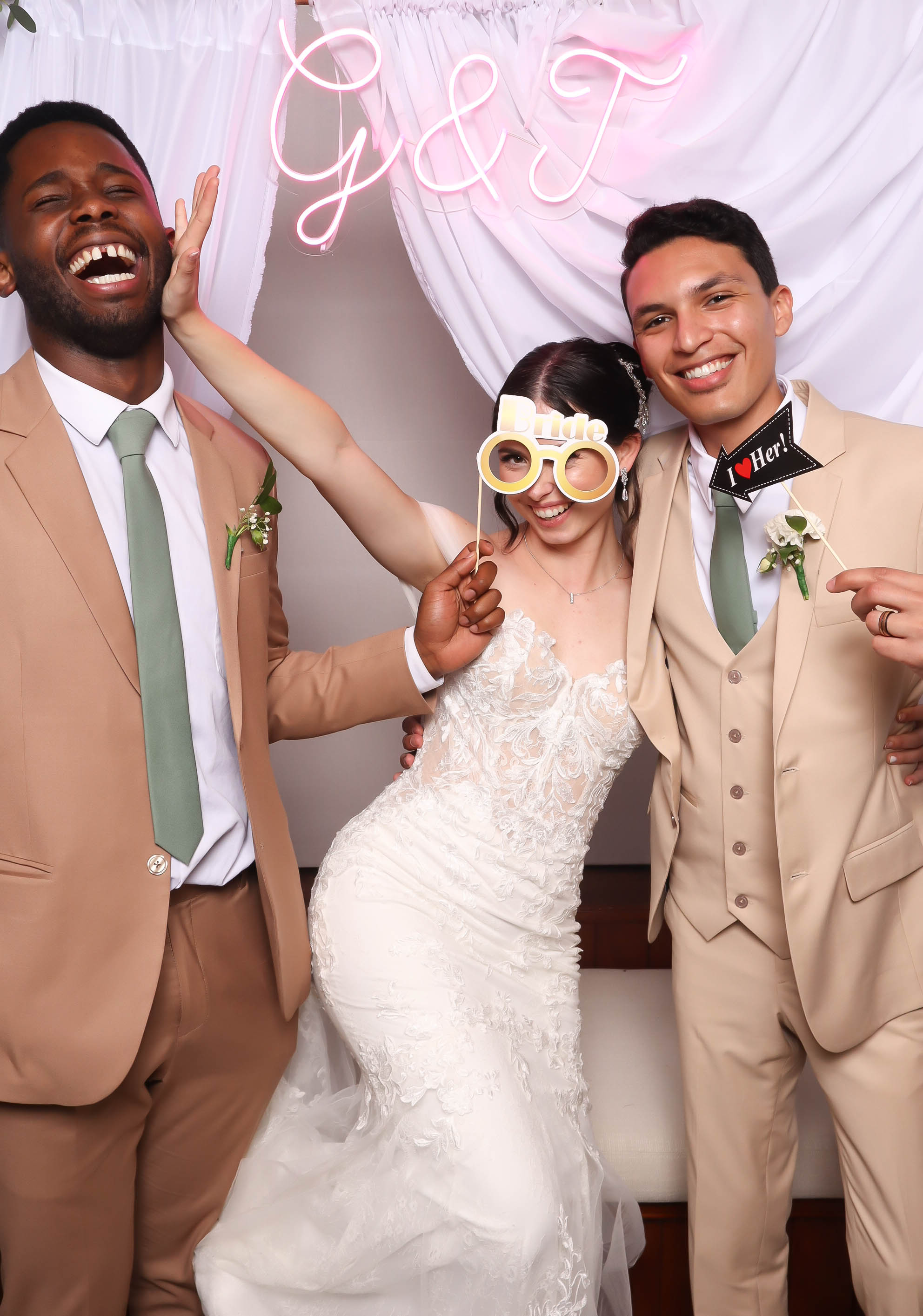 Tia & Gian | View more photos from the event at photos.goldotter.co.za/u/GoldOtterMedia/Tia-Gian