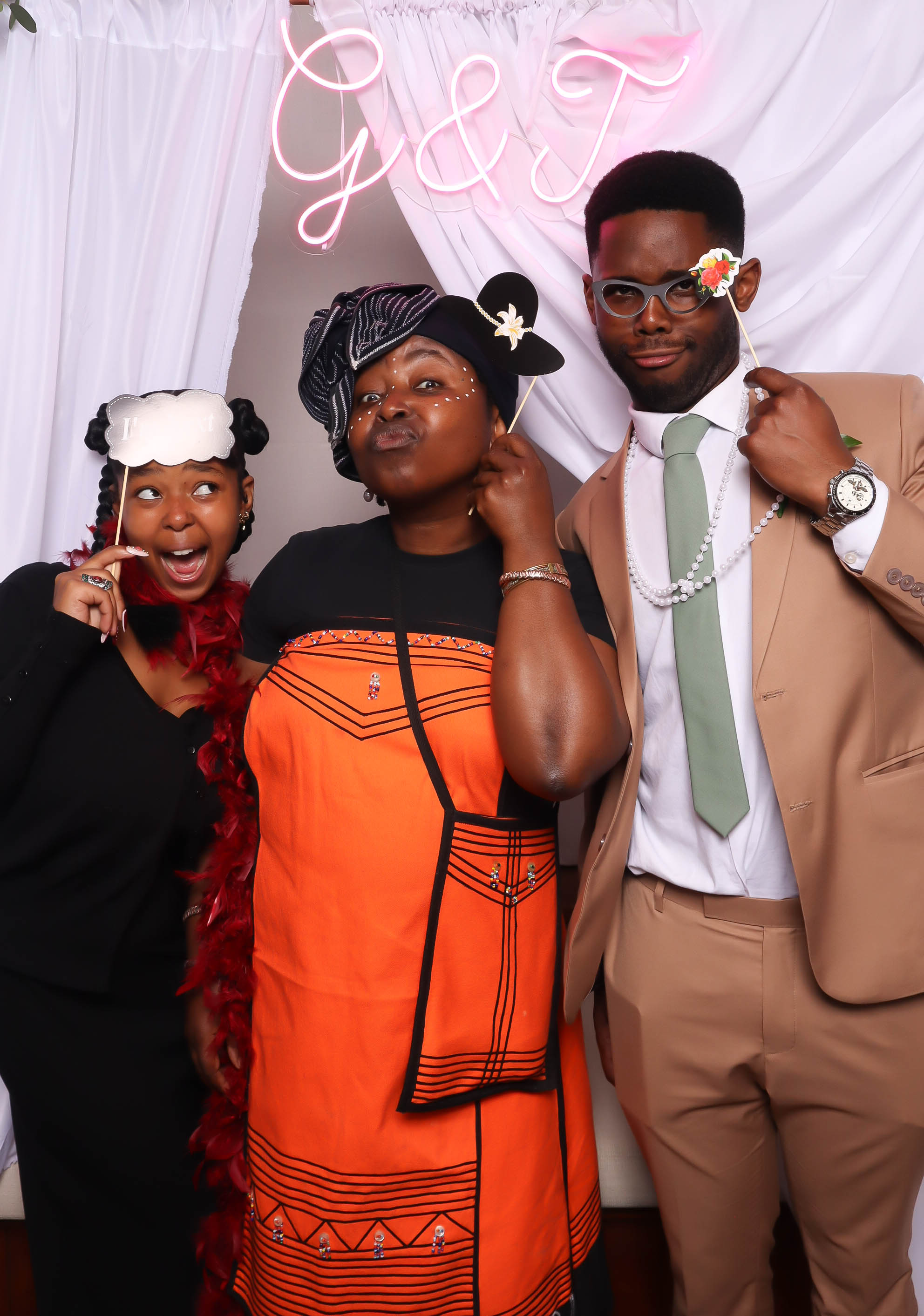 Tia & Gian | View more photos from the event at photos.goldotter.co.za/u/GoldOtterMedia/Tia-Gian