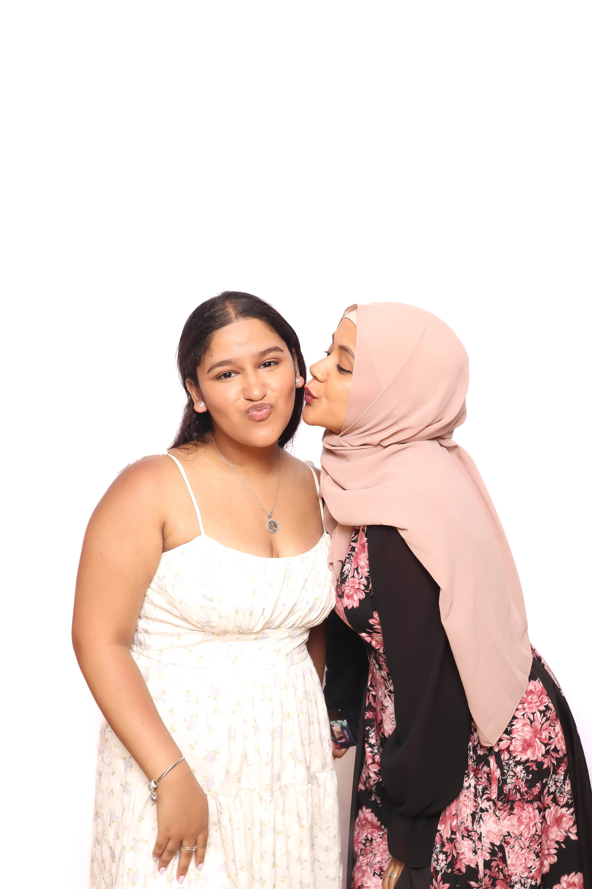 UVU Africa - Year End 2025 | View more photos from the event at photos.goldotter.co.za/u/GoldOtterMedia/UVU-Africa-Year-End-2025