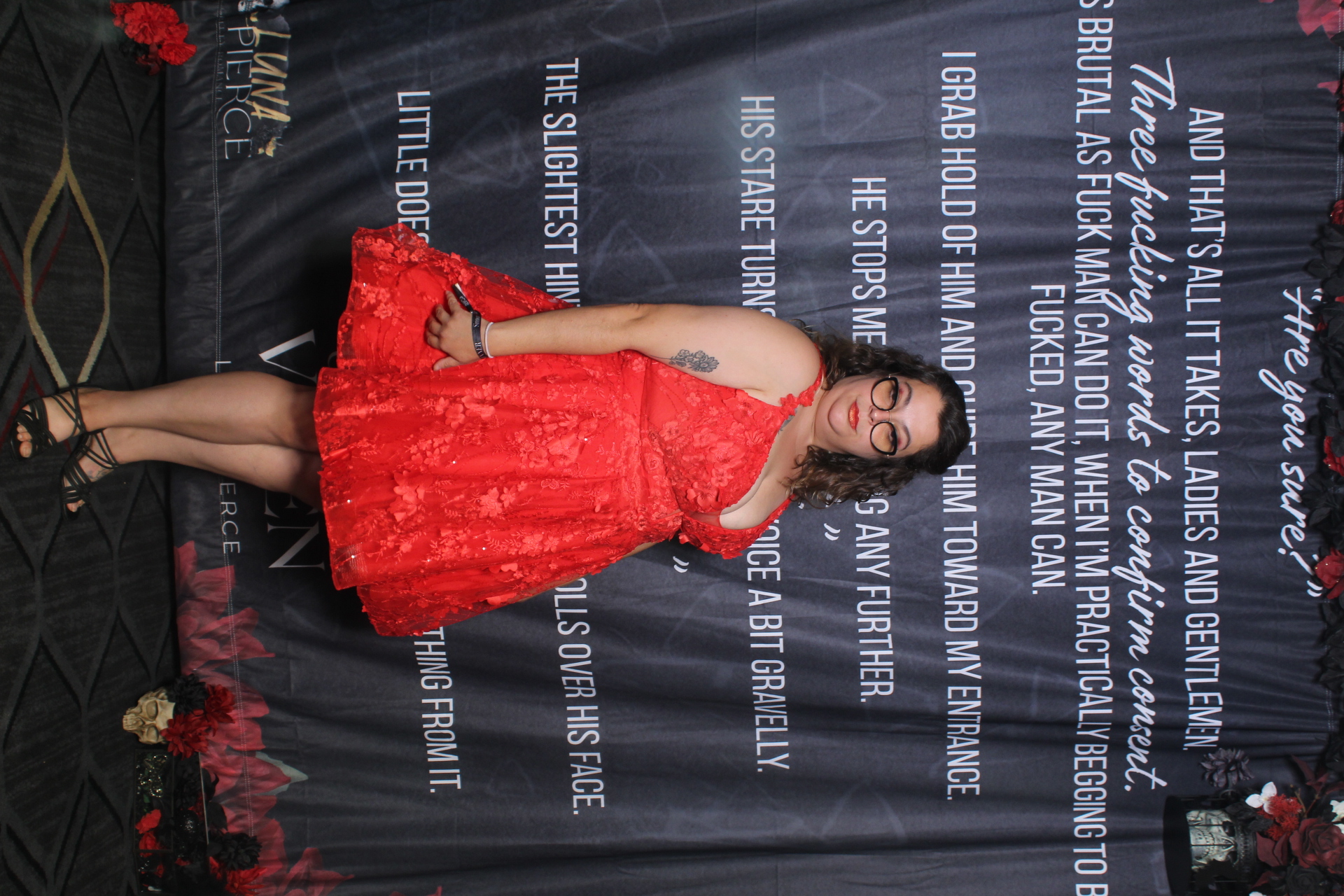 Sinners & Stardust  | View more photos from the event at v1.boothgallery.com/u/HelloPhotoBoothRental/Sinners-Stardust