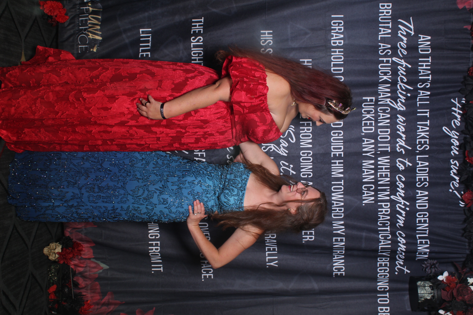 Sinners & Stardust  | View more photos from the event at v1.boothgallery.com/u/HelloPhotoBoothRental/Sinners-Stardust