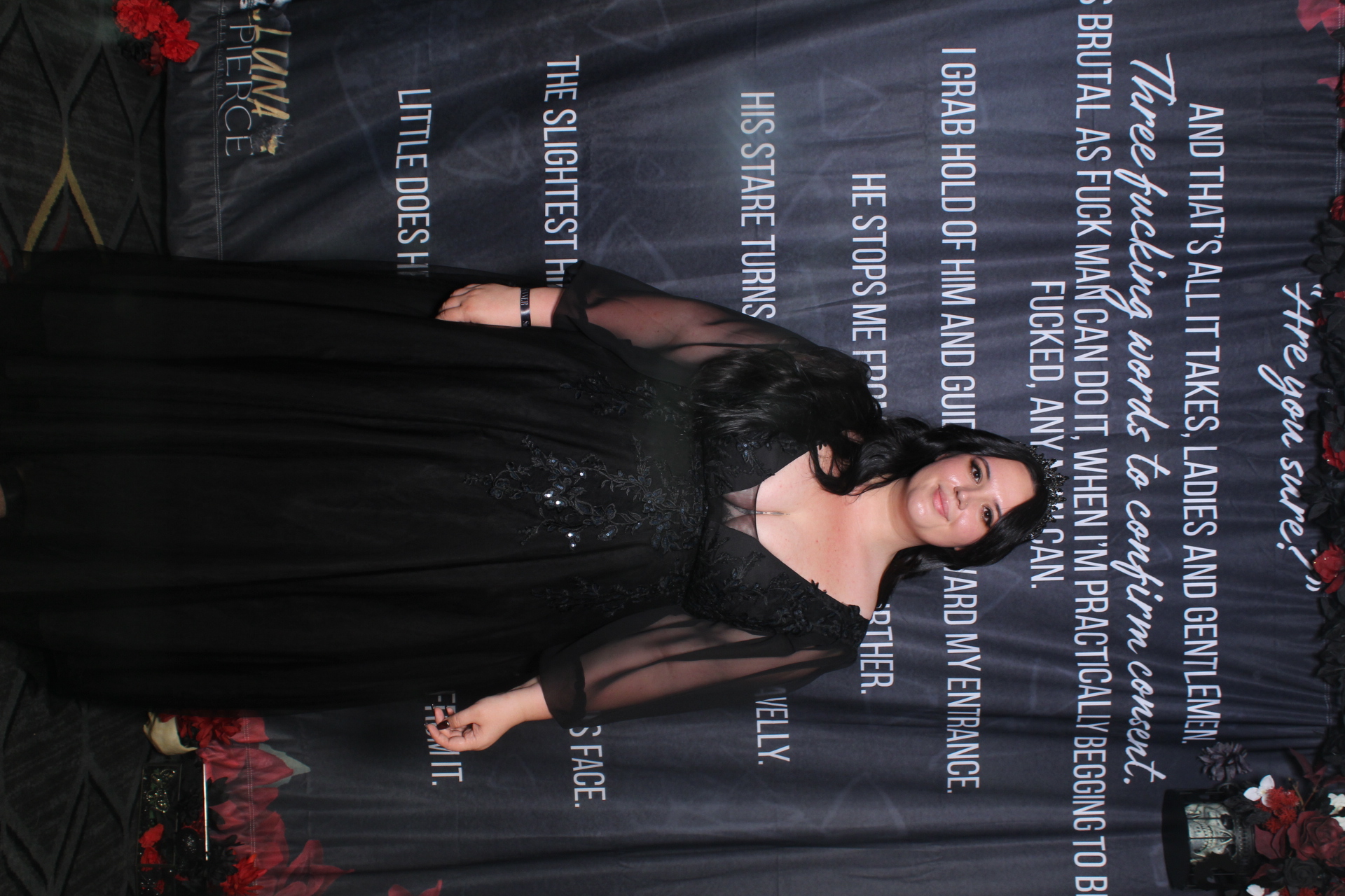 Sinners & Stardust  | View more photos from the event at v1.boothgallery.com/u/HelloPhotoBoothRental/Sinners-Stardust