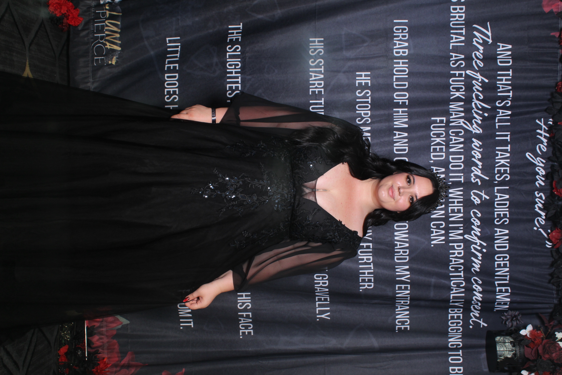 Sinners & Stardust  | View more photos from the event at v1.boothgallery.com/u/HelloPhotoBoothRental/Sinners-Stardust