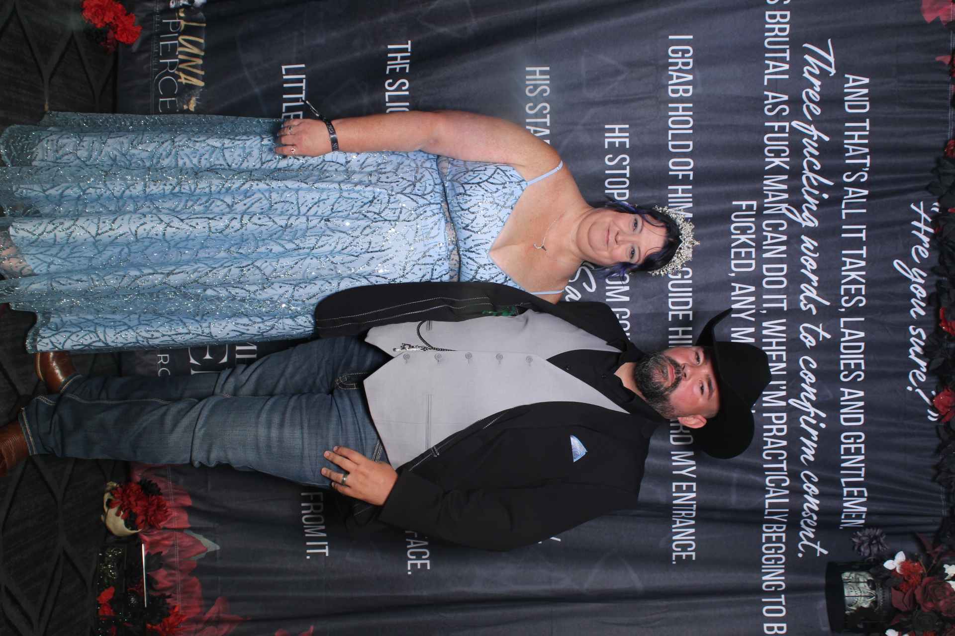 Sinners & Stardust  | View more photos from the event at v1.boothgallery.com/u/HelloPhotoBoothRental/Sinners-Stardust